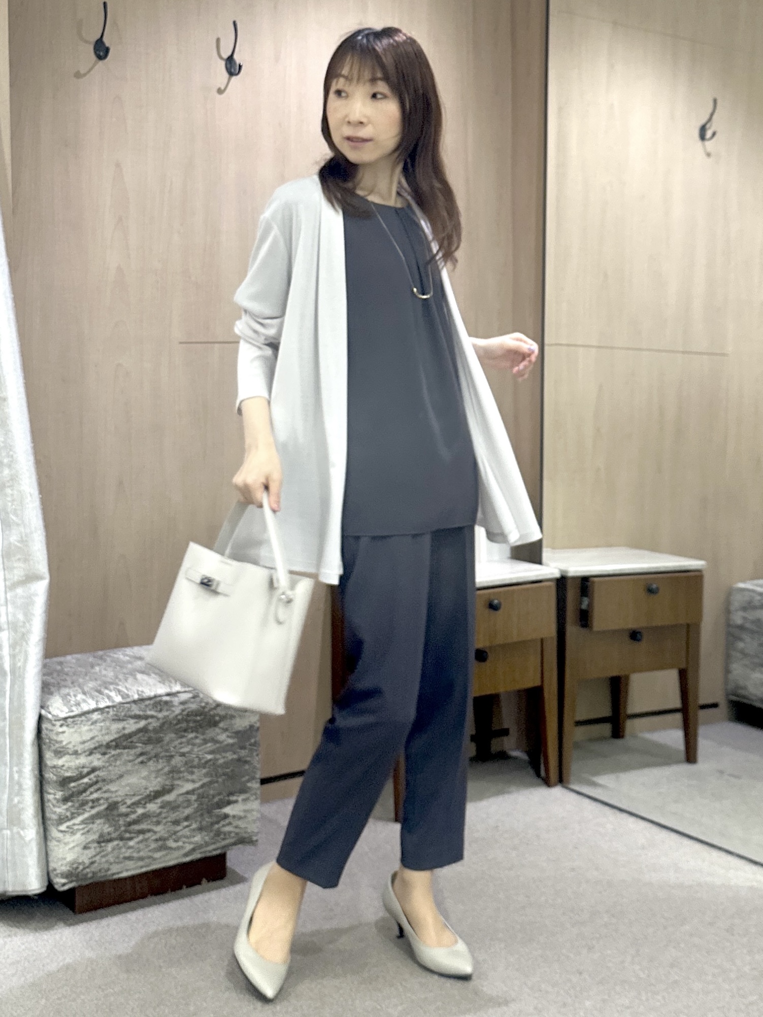 Miwaさんの「UNTITLED｜【前後2WAY/はっ水/セットアップ可】リラクシーフレンチスリーブブラウス」を使ったコーディネート