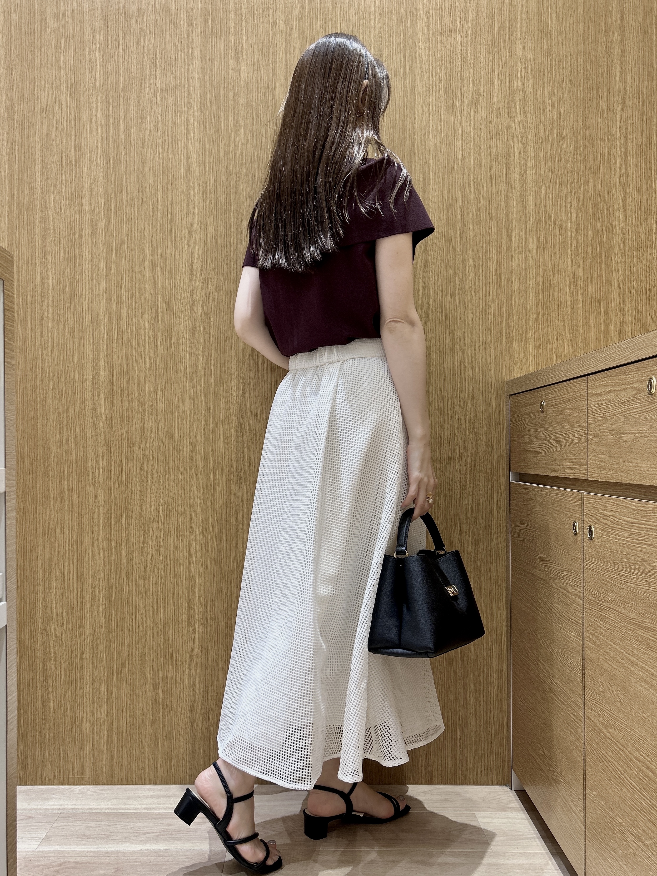 maiさんの「OPAQUE.CLIP｜オフショルダーニット【洗濯機OK／抗ピル】」を使ったコーディネート