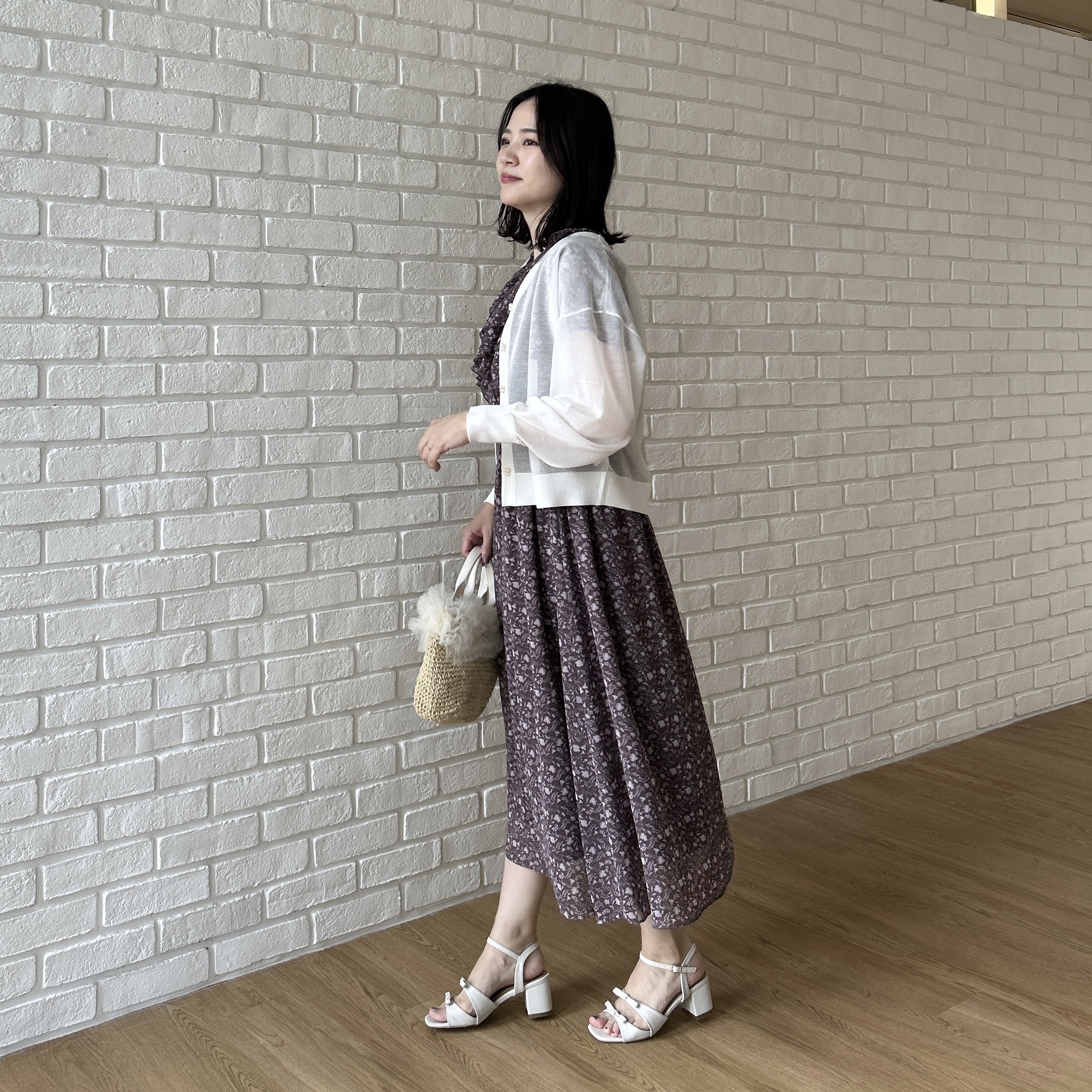 shinoさんの「Couture brooch｜【洗える・パール調釦】愛されシアーカーディガン」を使ったコーディネート