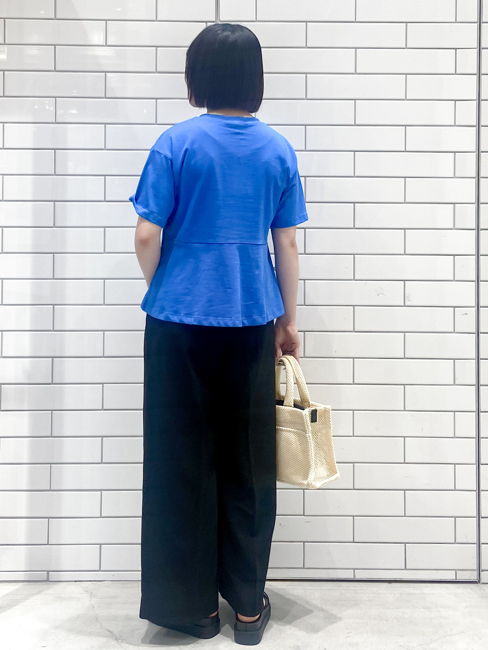 kimiさんの「OPAQUE.CLIP｜【接触冷感】アシメフリルドッキングカットソー《洗濯機OK》」を使ったコーディネート