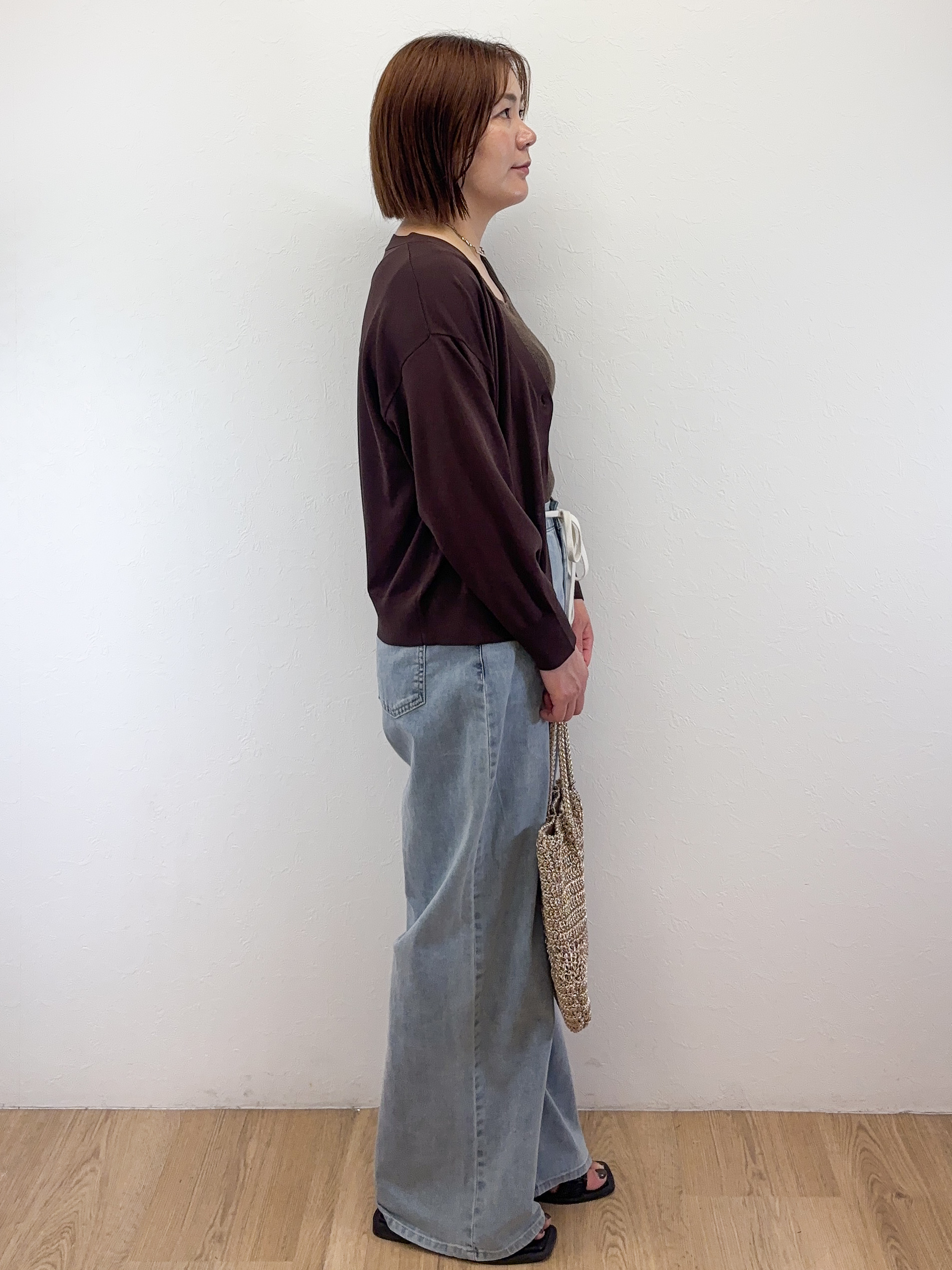 Takeさんの「OPAQUE.CLIP｜【UV／接触冷感】Vネックリラクシーニットカーディガン《洗濯機OK／抗ピル》」を使ったコーディネート