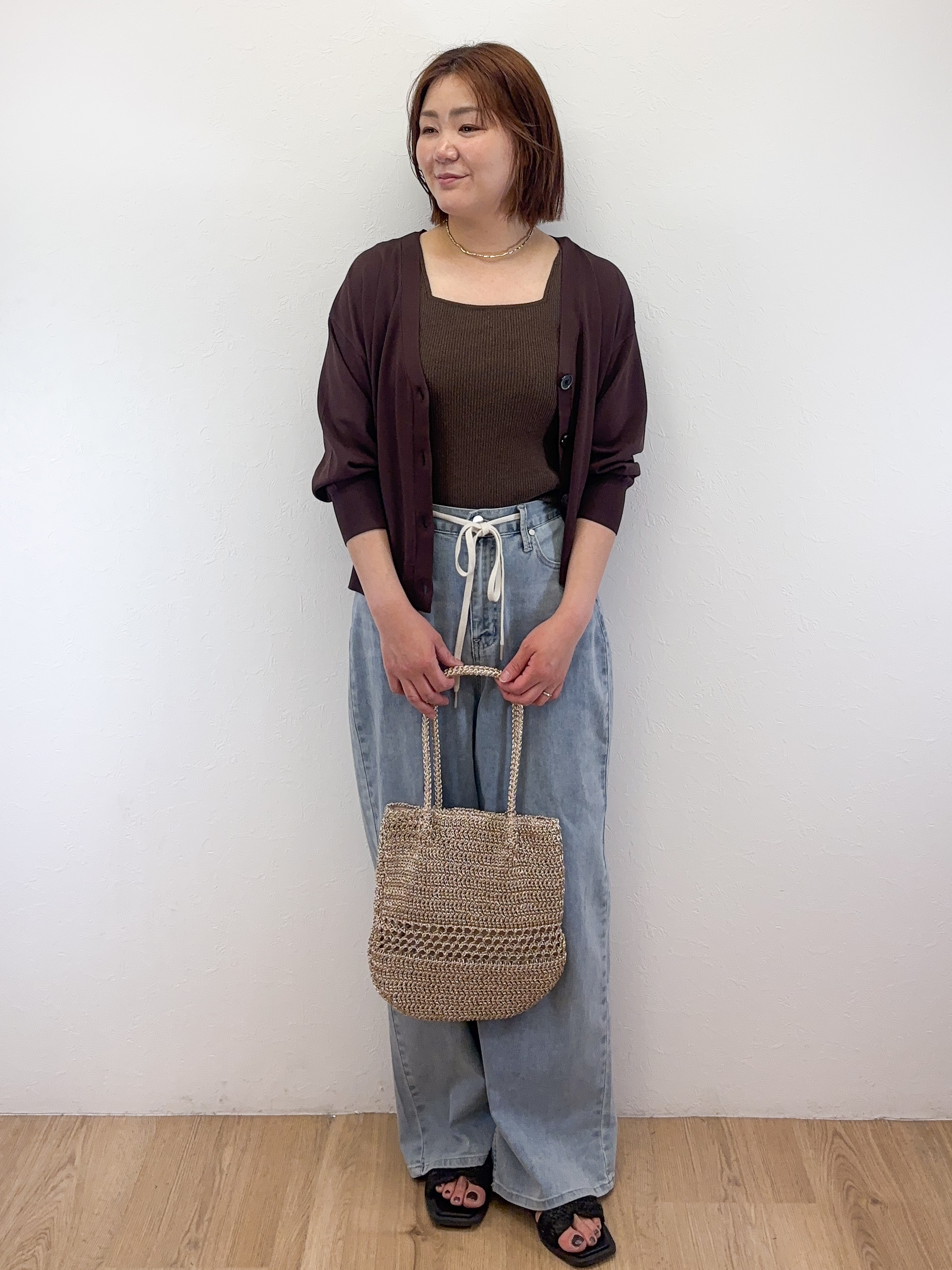 Takeさんの「OPAQUE.CLIP｜【UV／接触冷感】Vネックリラクシーニットカーディガン《洗濯機OK／抗ピル》」を使ったコーディネート