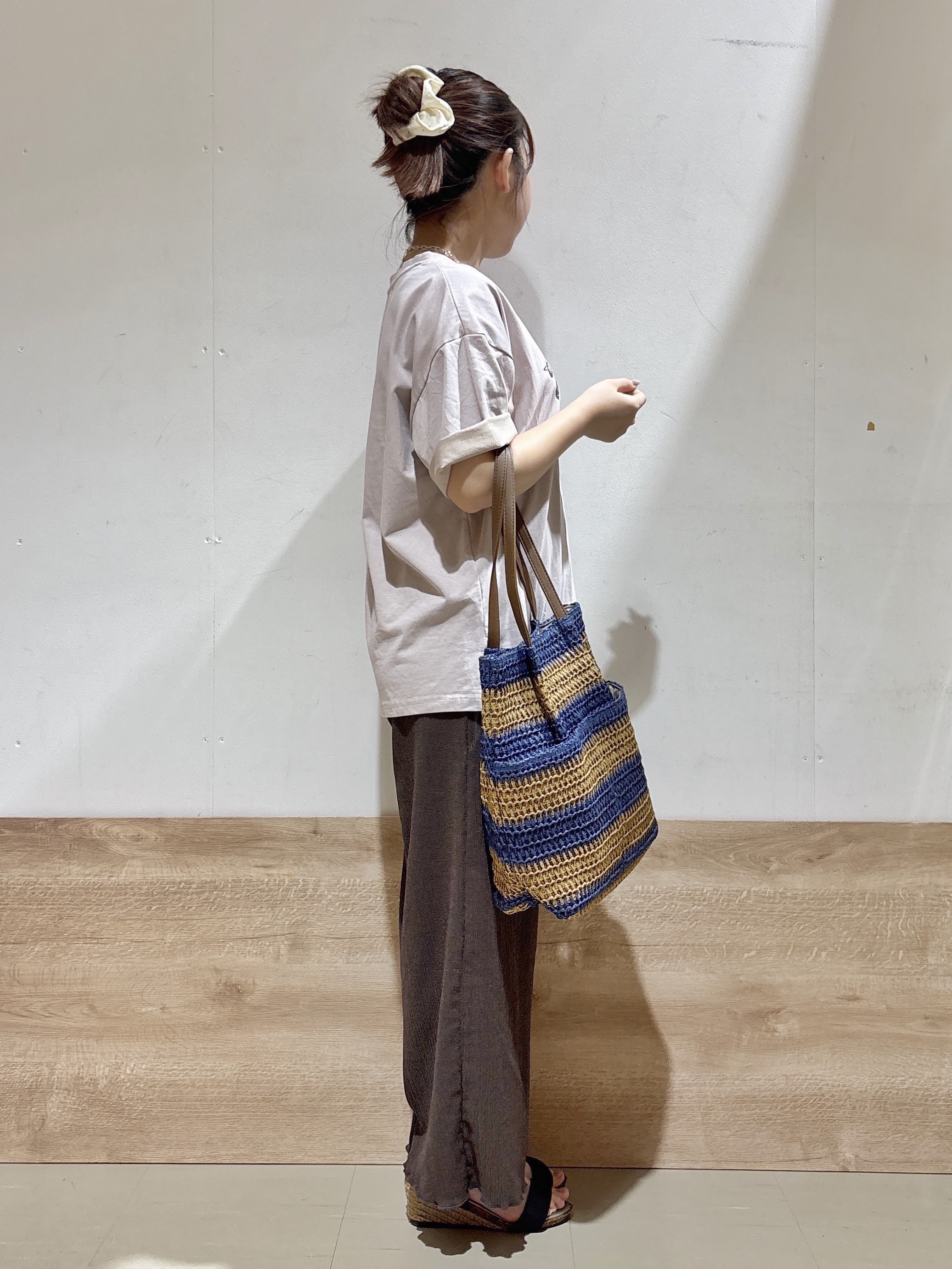 るねさんの「SHOO･LA･RUE｜【ひんやり/S-LL/洗濯機可】選べる3柄 ヴィンテージ風こなれアソートTシャツ」を使ったコーディネート