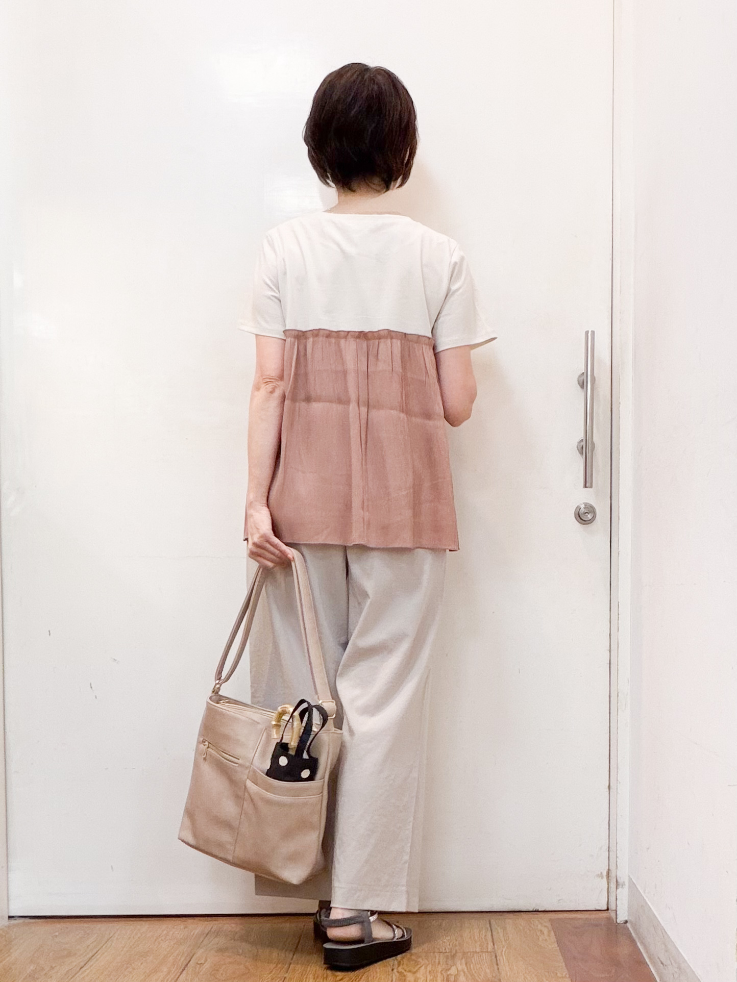 みぃさんの「SHOO･LA･RUE｜【ひんやり/S-LL】1枚でインせず決まる きらきらビスチェ風Tシャツ」を使ったコーディネート