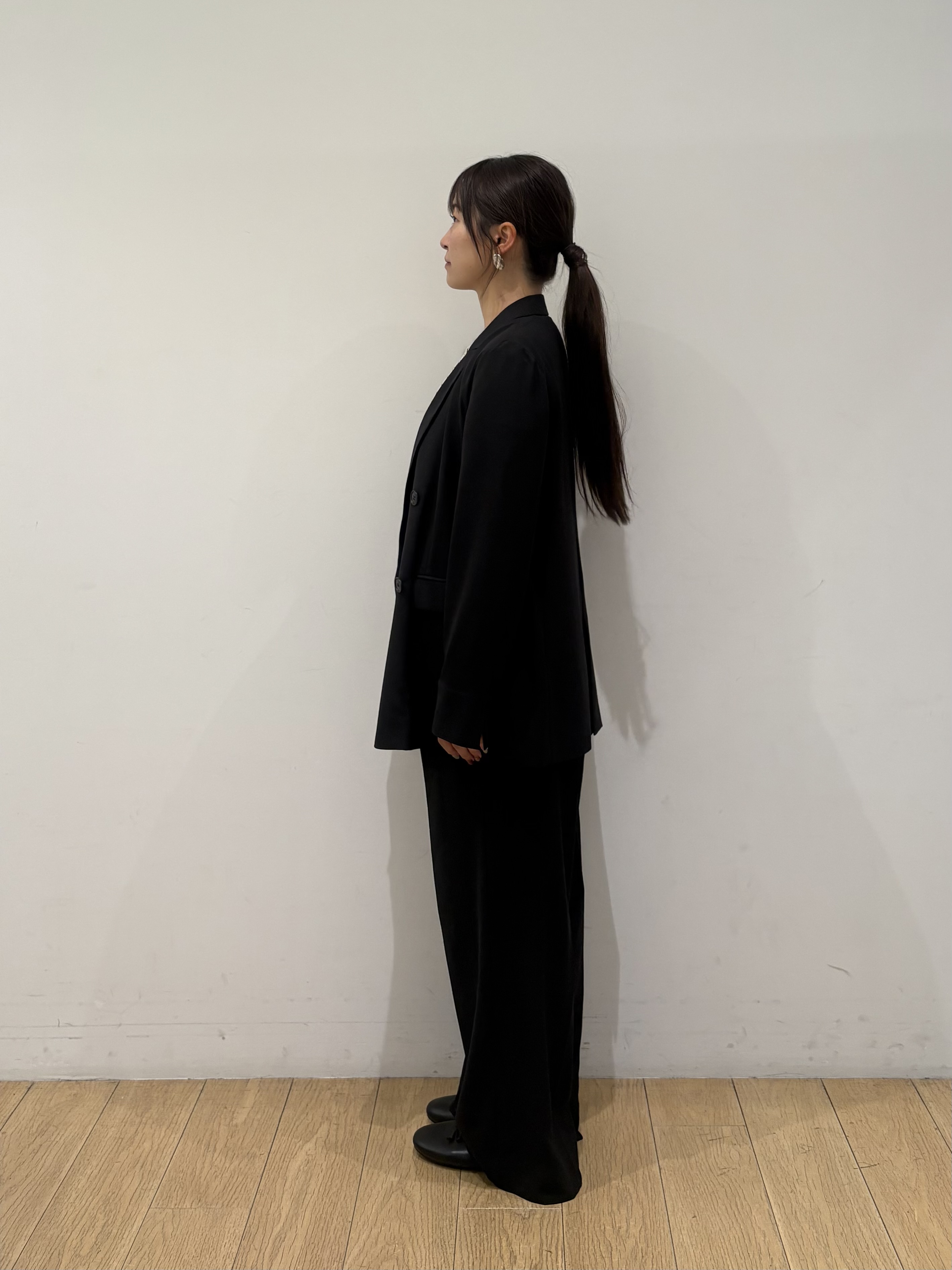maiさんの「INDIVI｜【洗える／UVケア／SETUP可】着る日傘ワイドパンツ」を使ったコーディネート