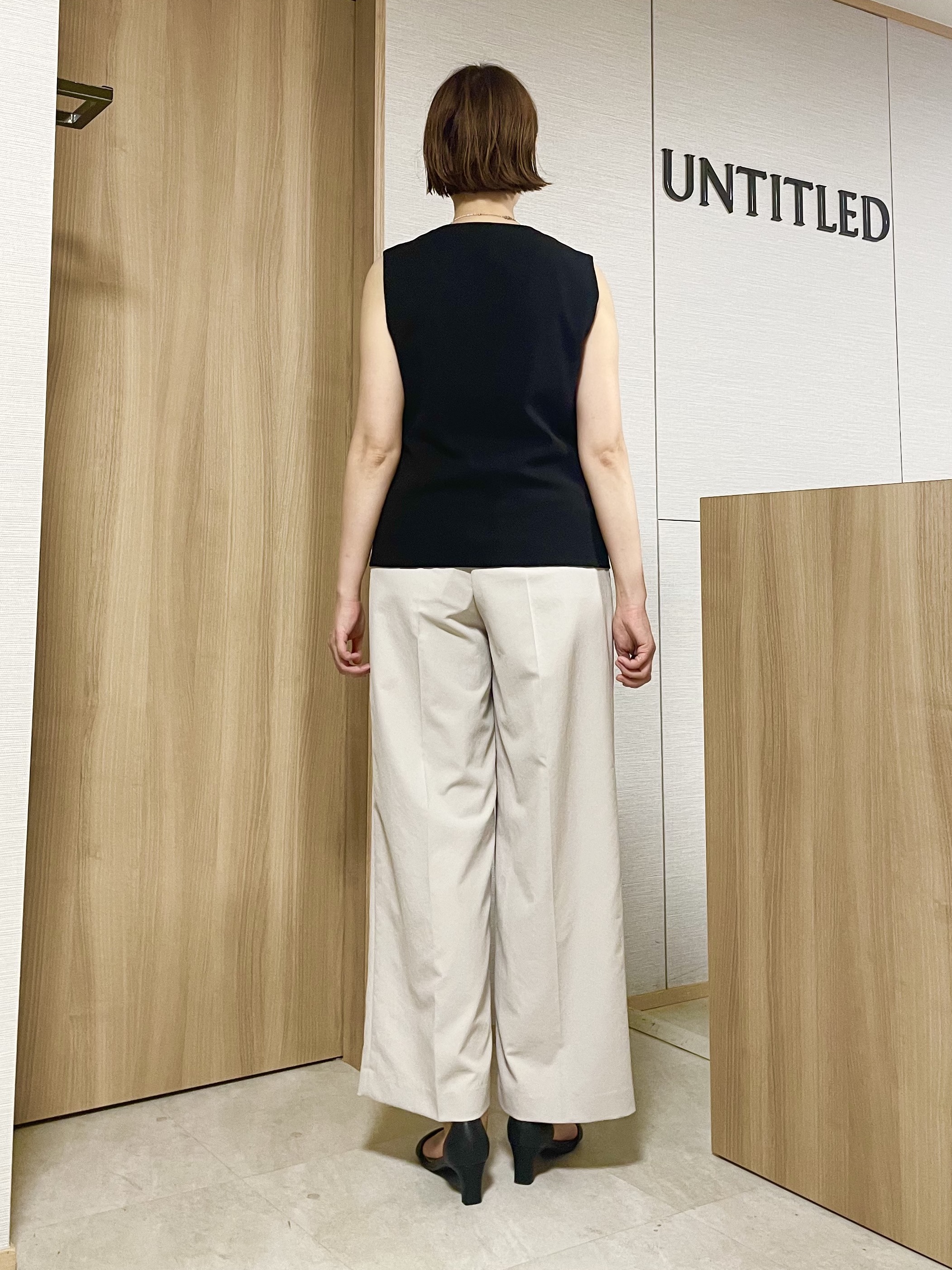 aliceさんの「UNTITLED｜【セットアップ可/接触冷感/通気性】ドライシアーVネックジレ」を使ったコーディネート