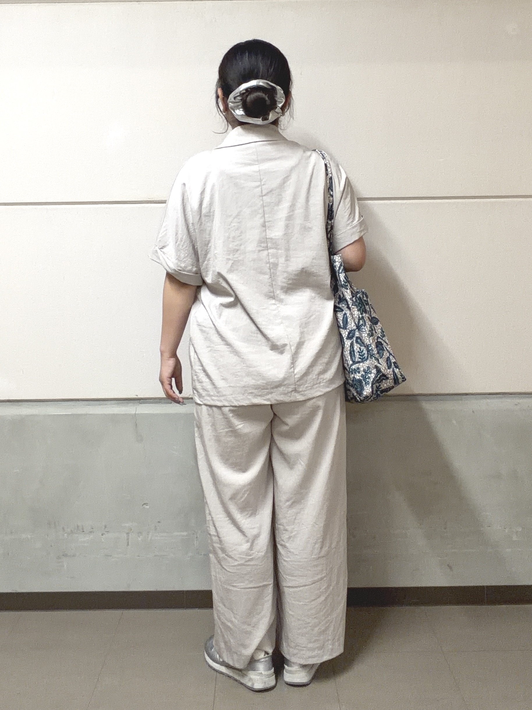 まちゃんなちゃんさんの「SHOO･LA･RUE｜【洗濯機可/S-LL】コーデのさりげないアクセントに　きらきらラメタンクトップ」を使ったコーディネート