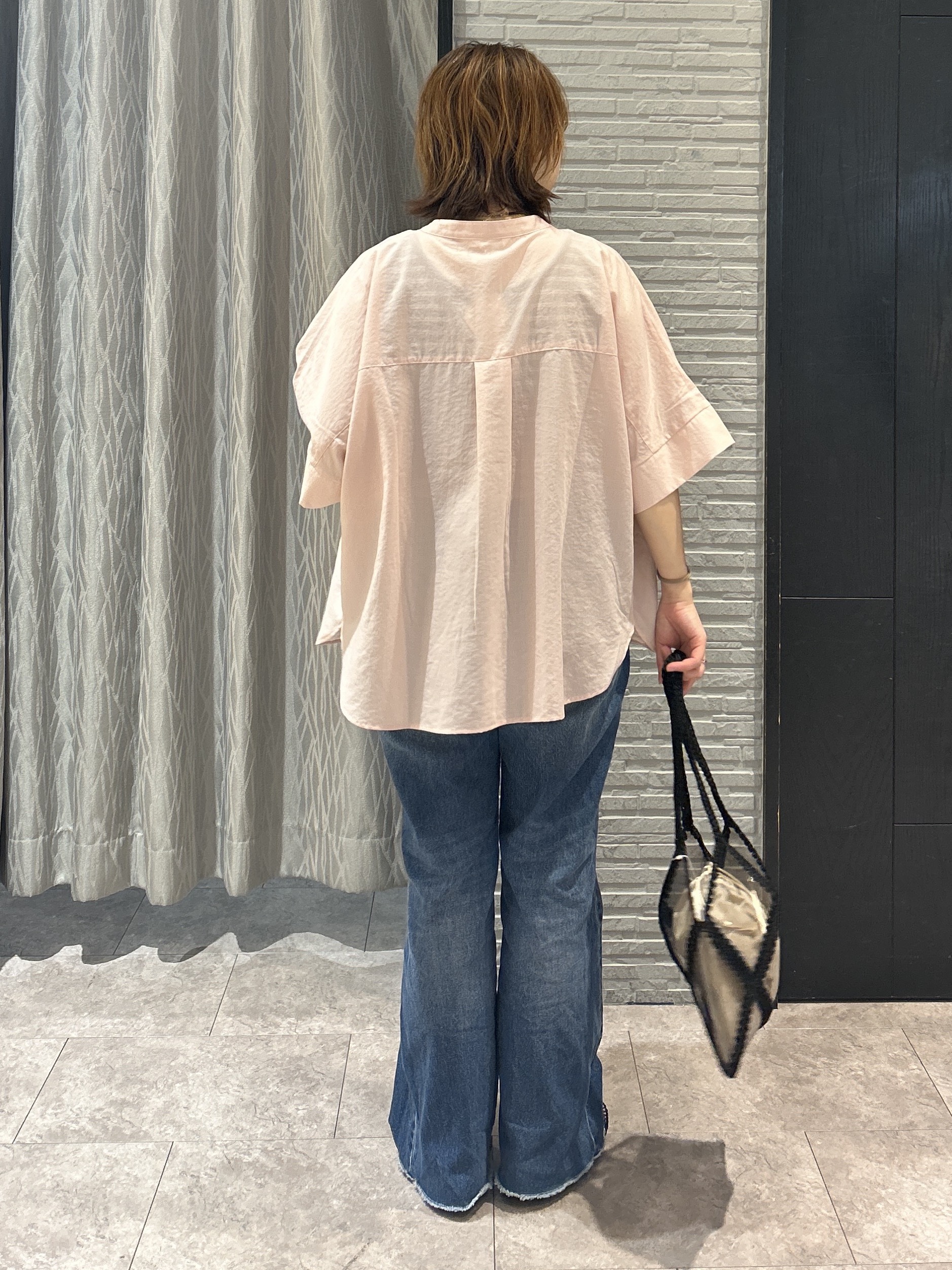 ga_riさんの「THE SHOP TK｜【高レビュー/体型カバー】さらっと快適 ドルマン5分袖ブラウス」を使ったコーディネート