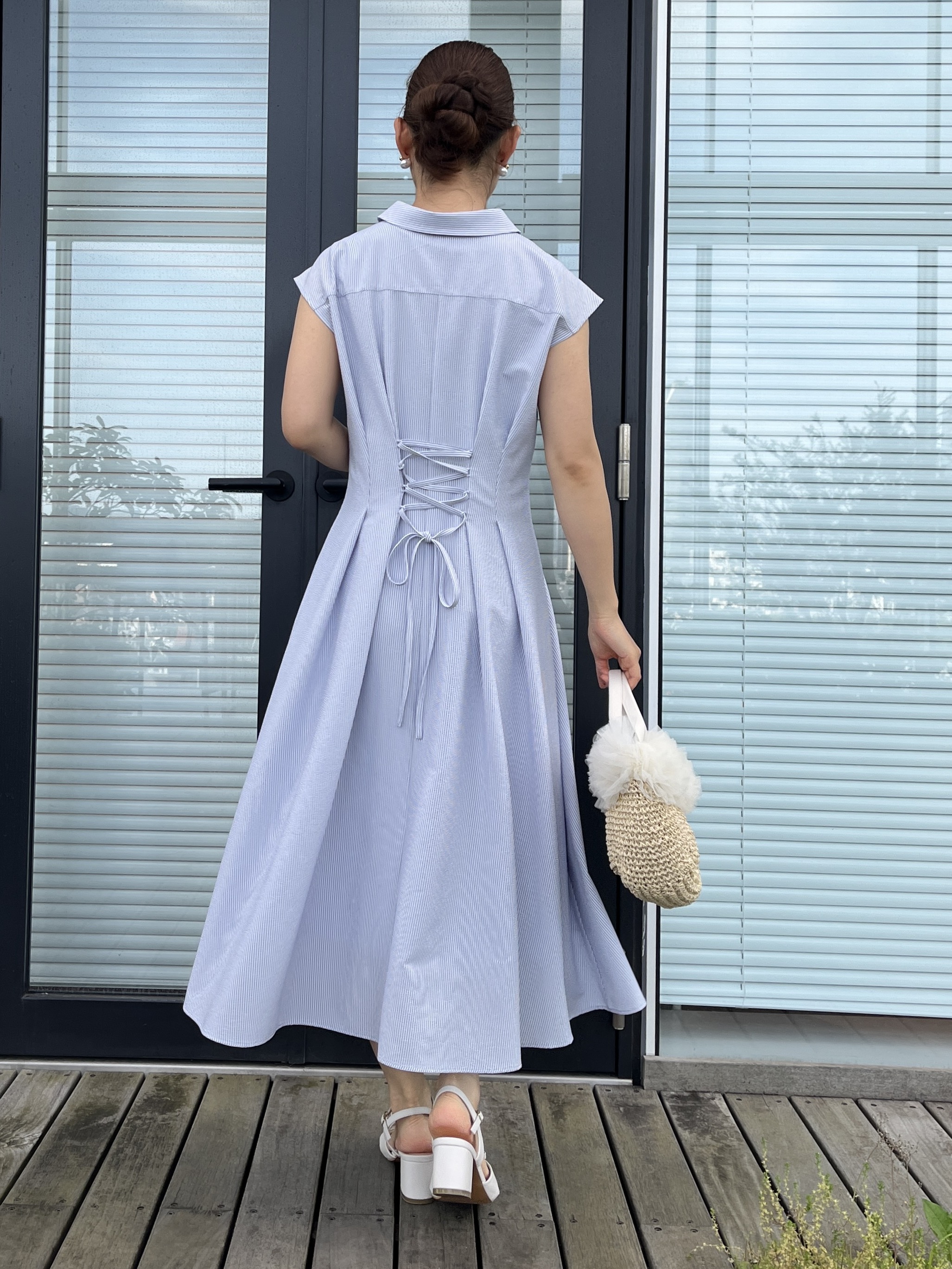 makiさんの「Couture brooch｜【洗える】サッカー シャツワンピース」を使ったコーディネート