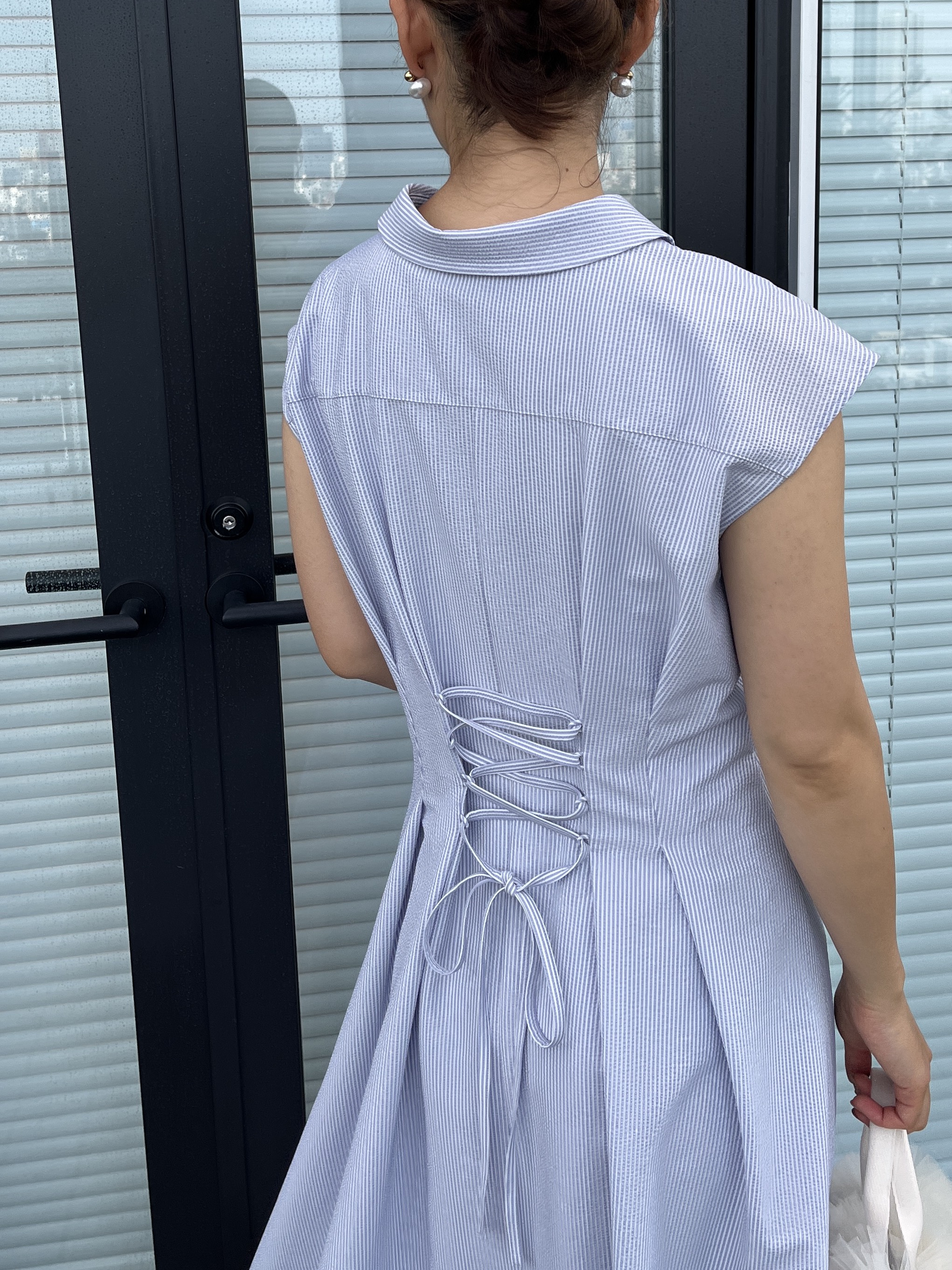 makiさんの「Couture brooch｜【洗える】サッカー シャツワンピース」を使ったコーディネート