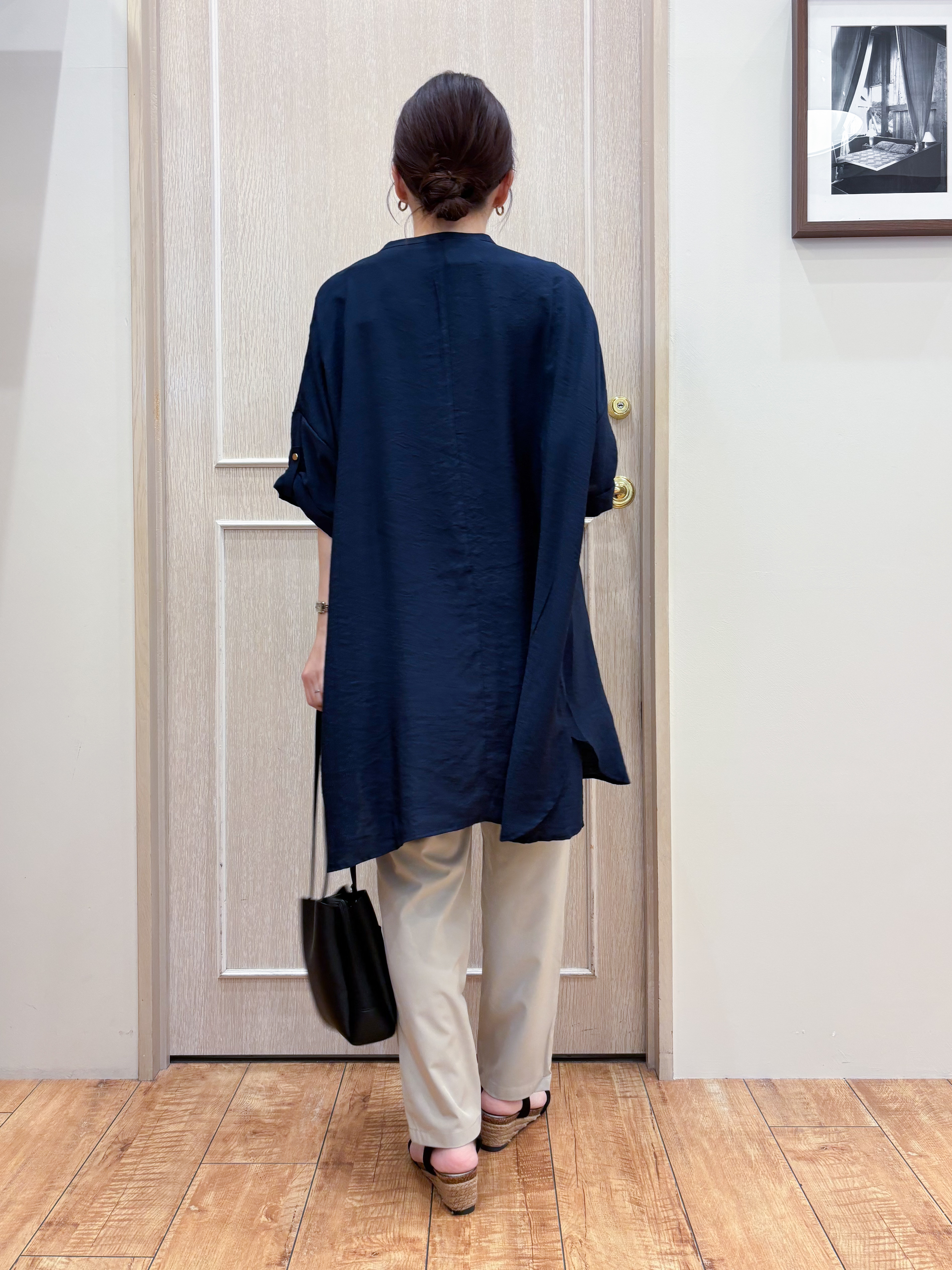 なみさんの「SHOO･LA･RUE｜【ひんやり/S-LL/洗濯機可】体型カバー叶える 大人のゆるドルマンチュニック」を使ったコーディネート
