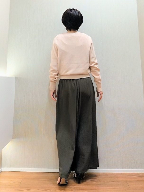 ミズタさんの「UNTITLED｜【アンサンブル可】ラメ混クルーネックカーディガン」を使ったコーディネート