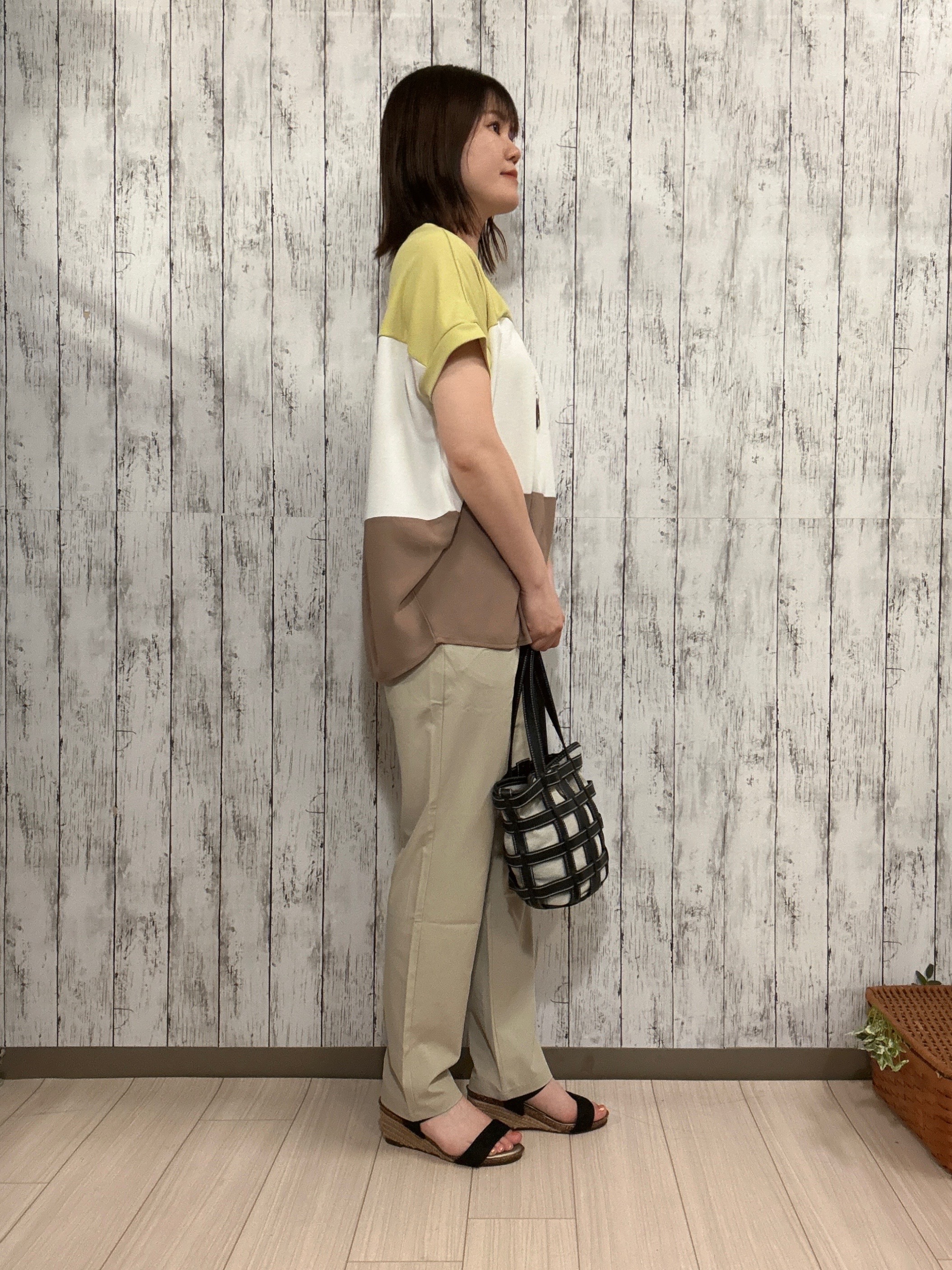 シカさんの「SHOO･LA･RUE｜【S-LL/洗濯機可/体型カバー】1枚で主役になる 3段切替 ドルマンＴシャツ」を使ったコーディネート