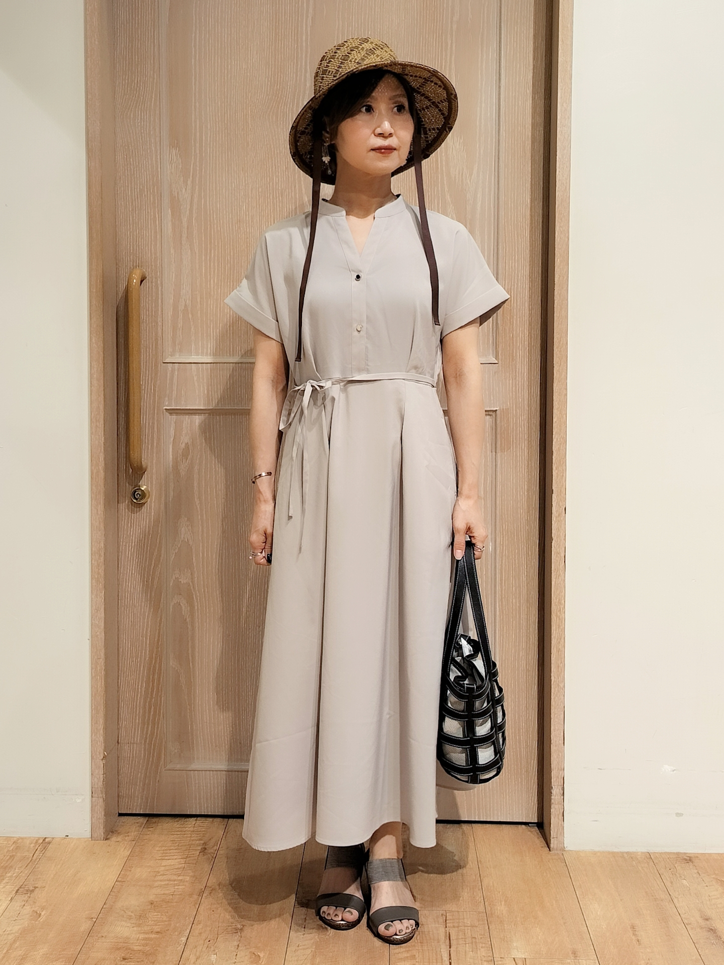YUKIさんの「SHOO･LA･RUE｜【洗濯機可／洗濯後しわになりにくい】ウエストタックフレンチワンピース」を使ったコーディネート
