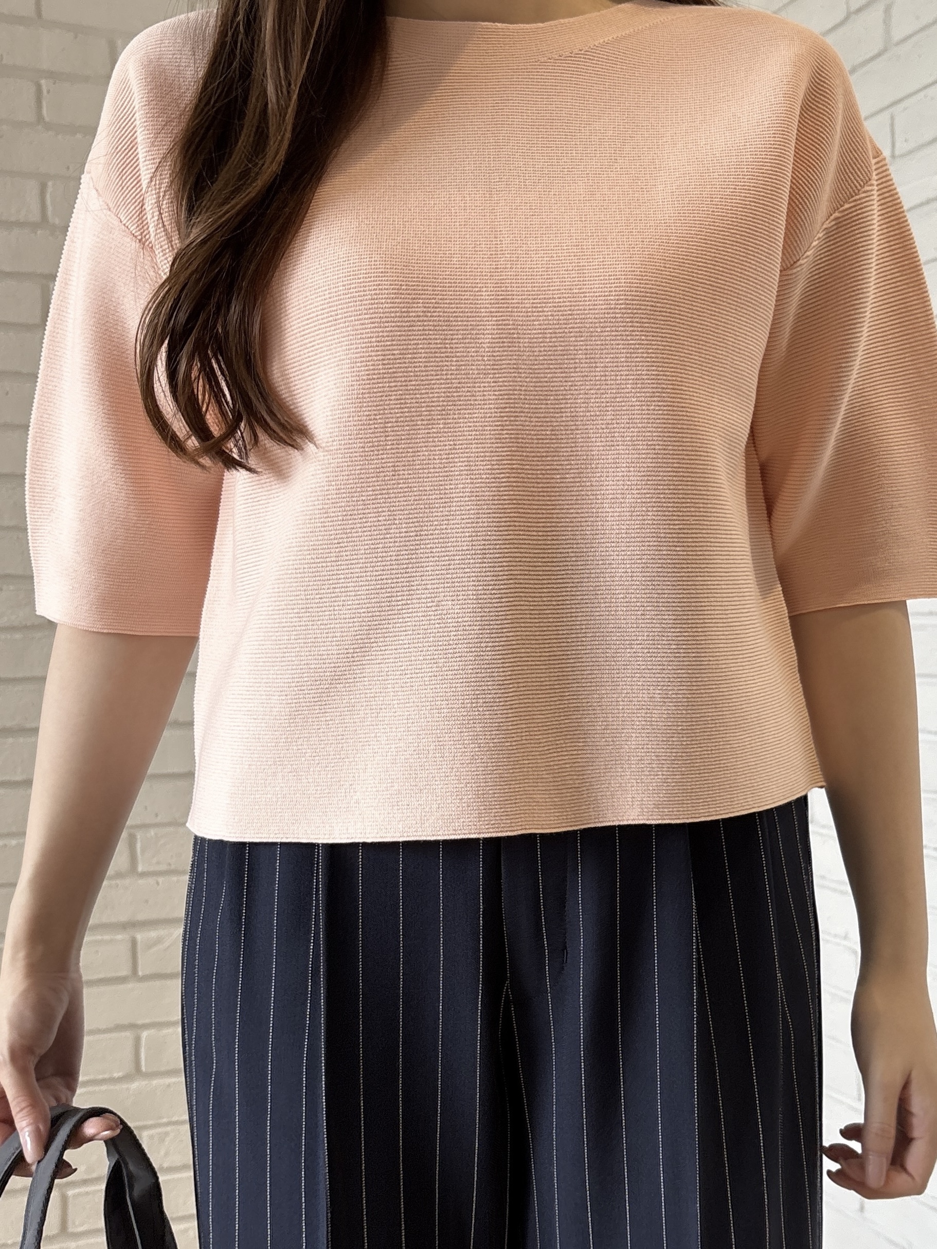 sayaさんの「grove｜【貴島明日香さん着用／洗濯機OK】レイヤードにもおすすめ、軽やかクロップドニット」を使ったコーディネート
