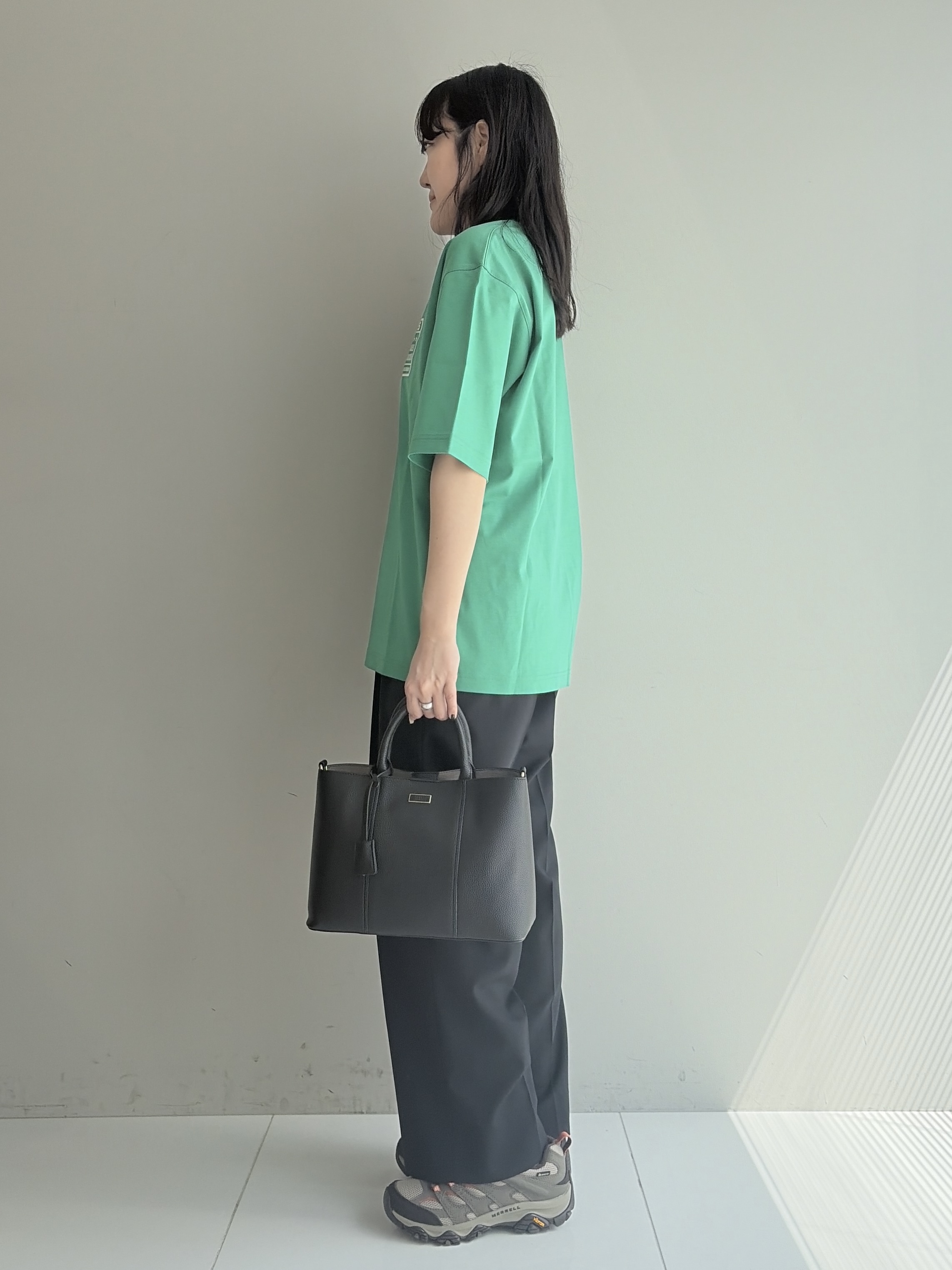 Akutagawaさんの「TAKEO KIKUCHI｜【BOWLER HAT LABEL】アイスクリアコットン ピンナップガール 半袖Tシャツ」を使ったコーディネート