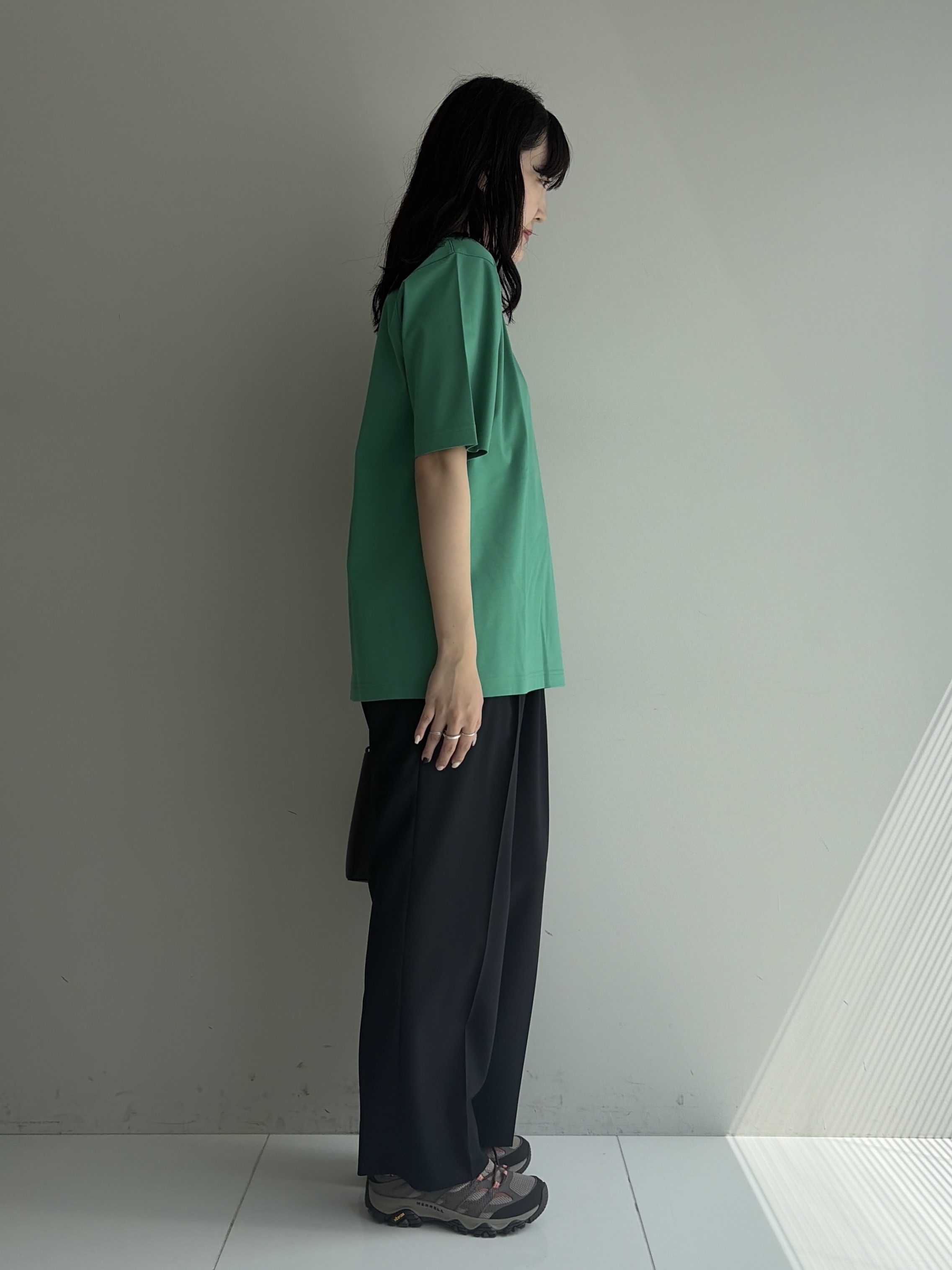 Akutagawaさんの「TAKEO KIKUCHI｜【BOWLER HAT LABEL】アイスクリアコットン ピンナップガール 半袖Tシャツ」を使ったコーディネート