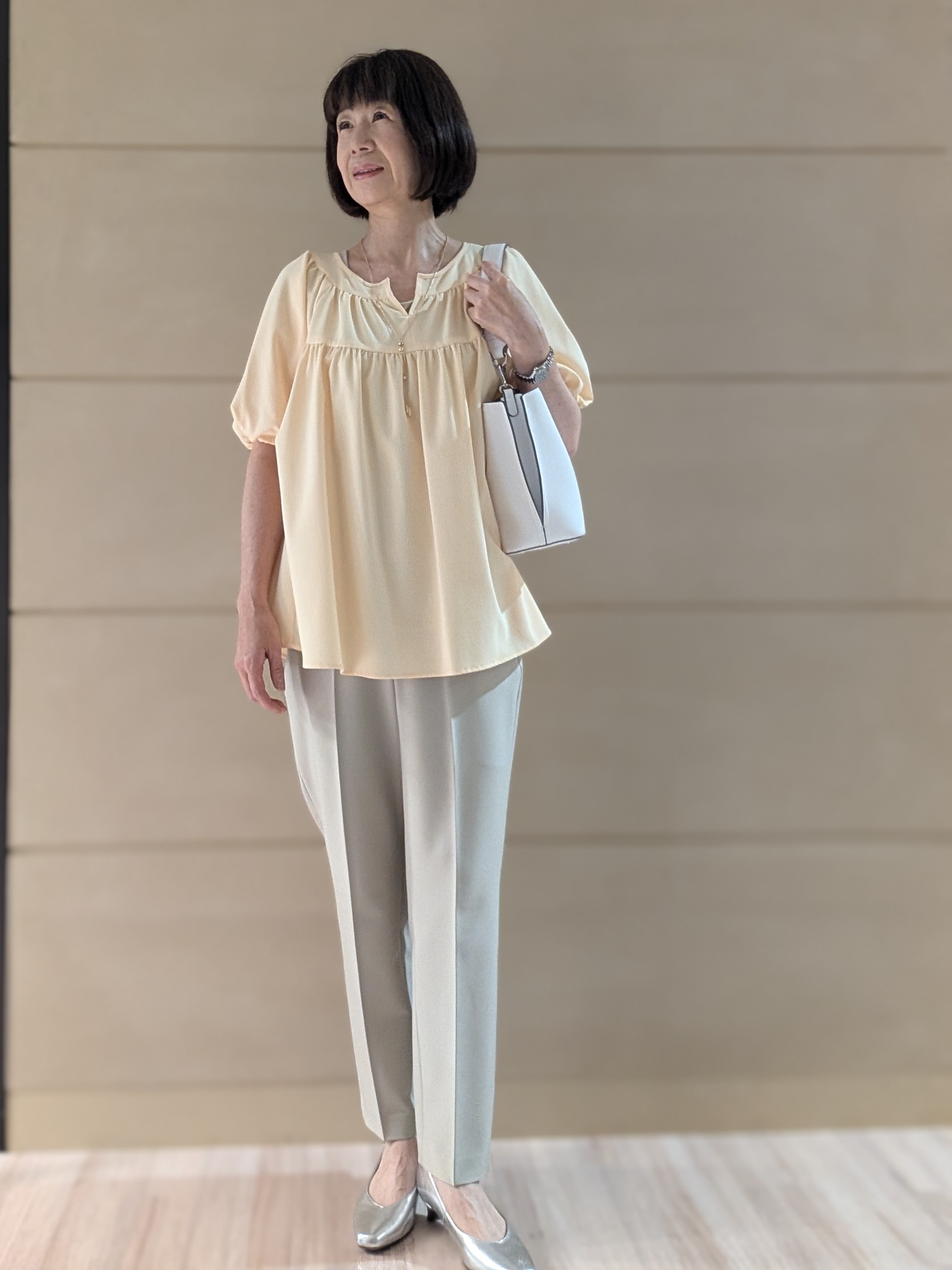 Ariさんの「Reflect｜ギャザーデザインブラウス」を使ったコーディネート