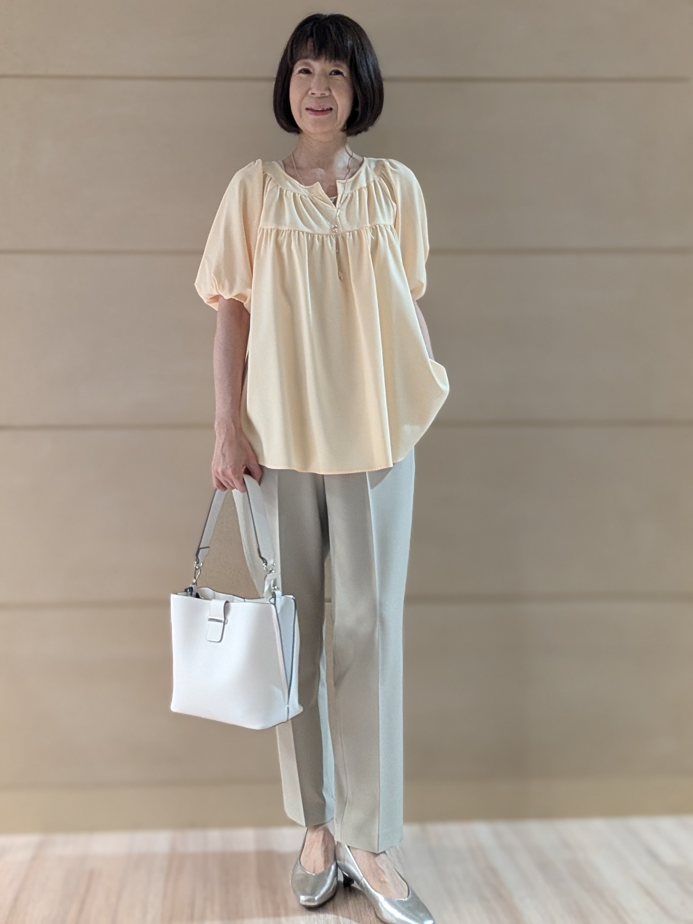 Ariさんの「Reflect｜ギャザーデザインブラウス」を使ったコーディネート