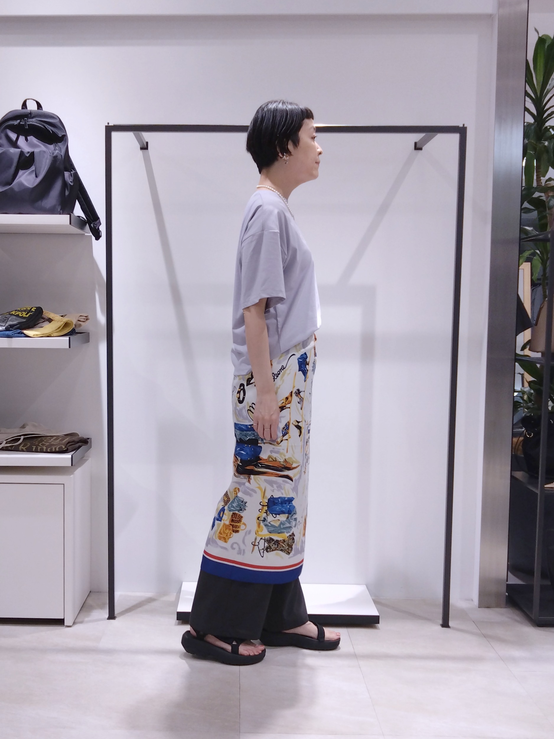 まちこさんの「UNTITLED｜コットンロゴTシャツ」を使ったコーディネート