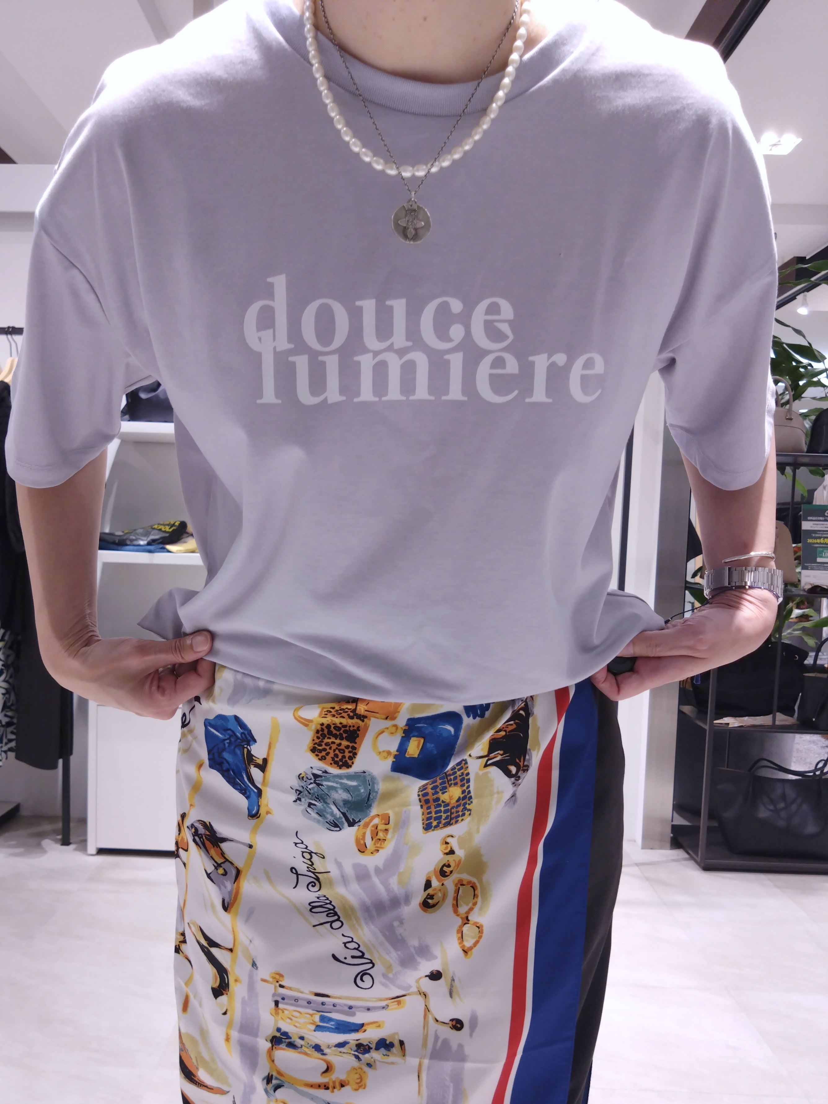 まちこさんの「UNTITLED｜コットンロゴTシャツ」を使ったコーディネート
