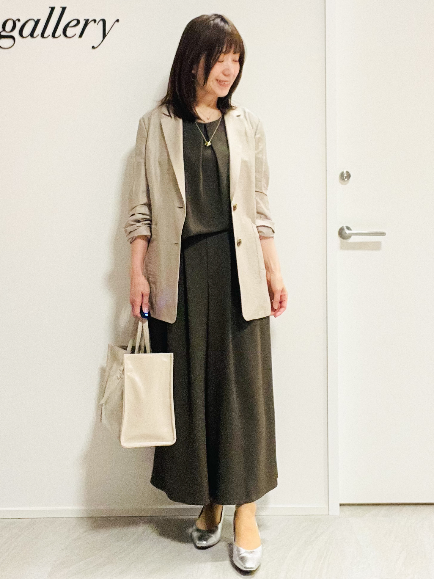 めいさんの「UNTITLED｜【前後2WAY/はっ水/セットアップ可】リラクシーフレンチスリーブブラウス」を使ったコーディネート