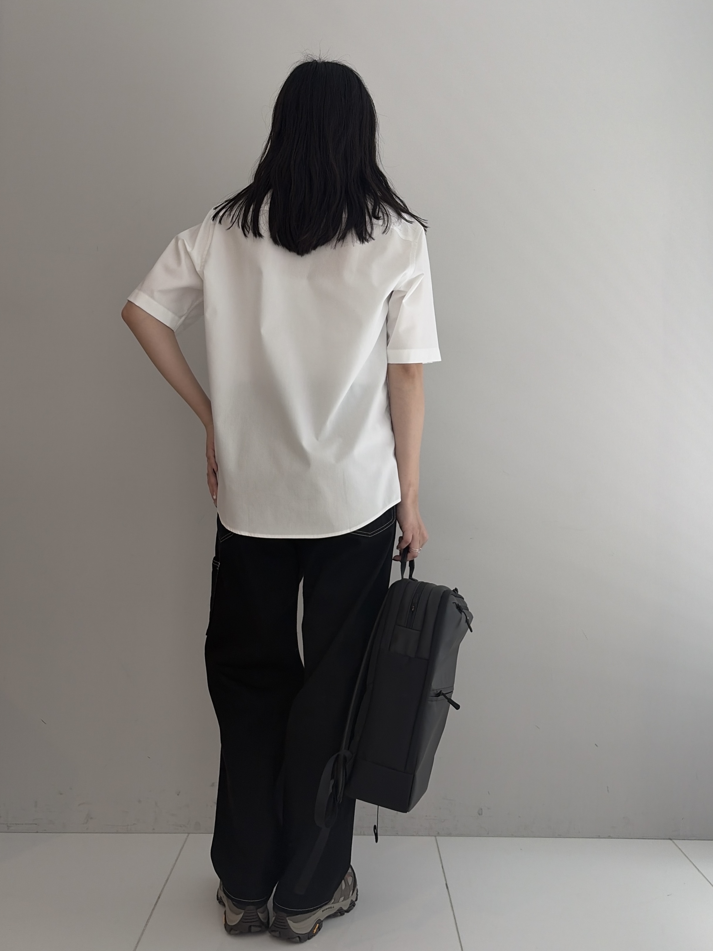 Akutagawaさんの「TAKEO KIKUCHI｜【BOWLER HAT LABEL】TWギャバジン ワイドイージースラックス」を使ったコーディネート