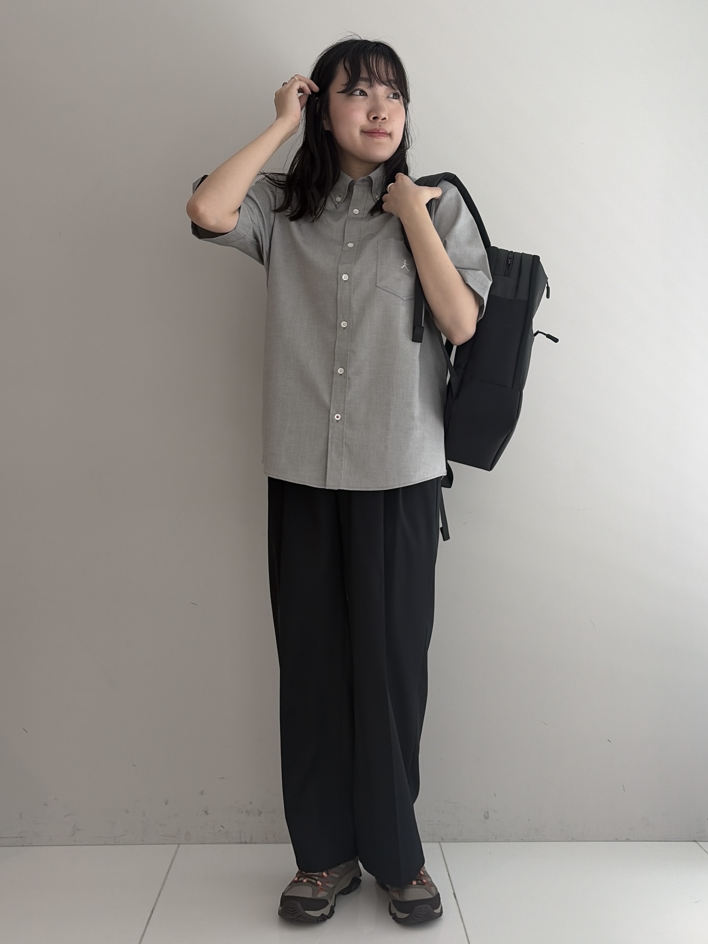 Akutagawaさんの「TAKEO KIKUCHI｜【BOWLER HAT LABEL】TWギャバジン ワイドイージースラックス」を使ったコーディネート
