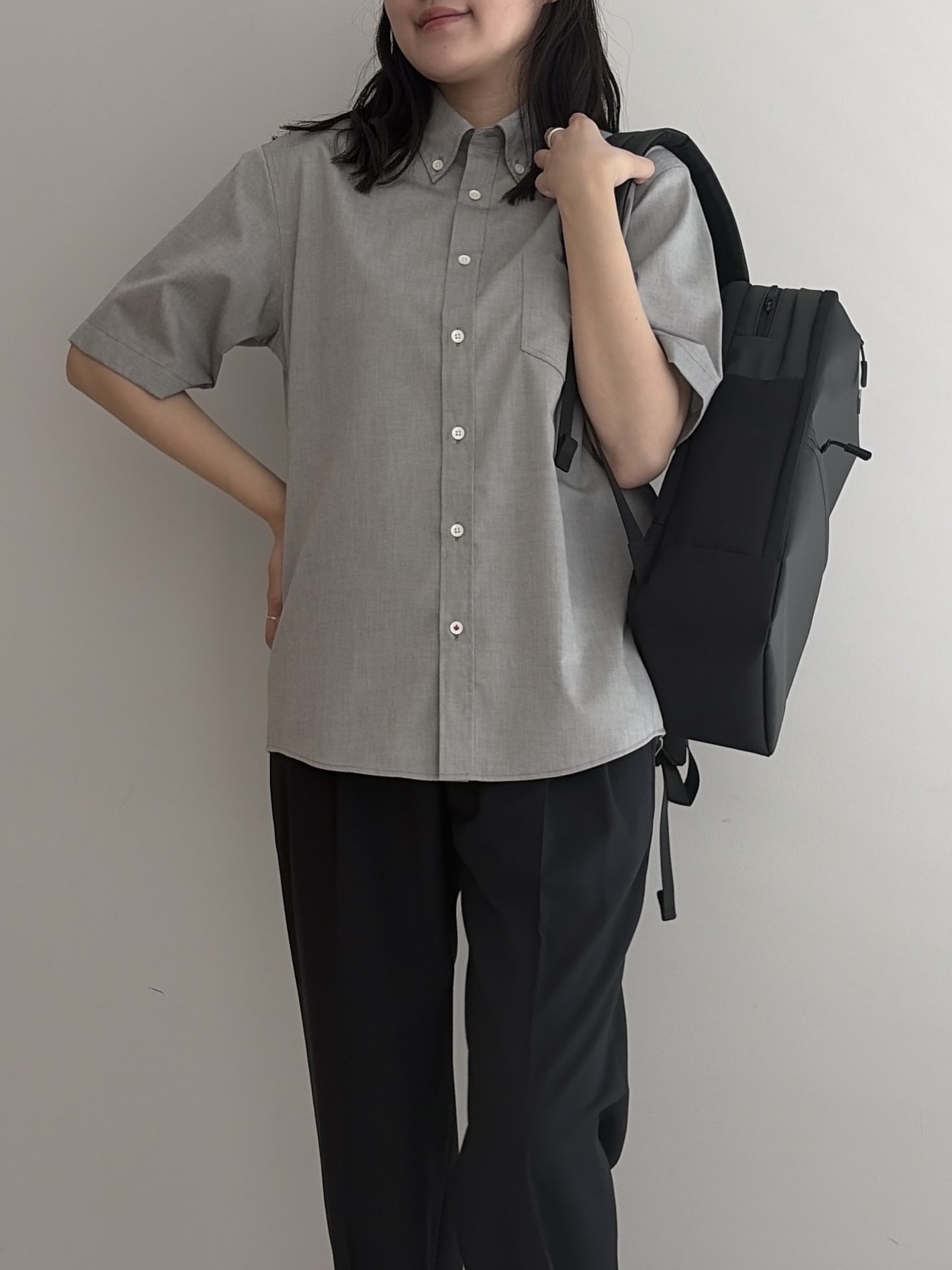 Akutagawaさんの「TAKEO KIKUCHI｜【BOWLER HAT LABEL】TWギャバジン ワイドイージースラックス」を使ったコーディネート