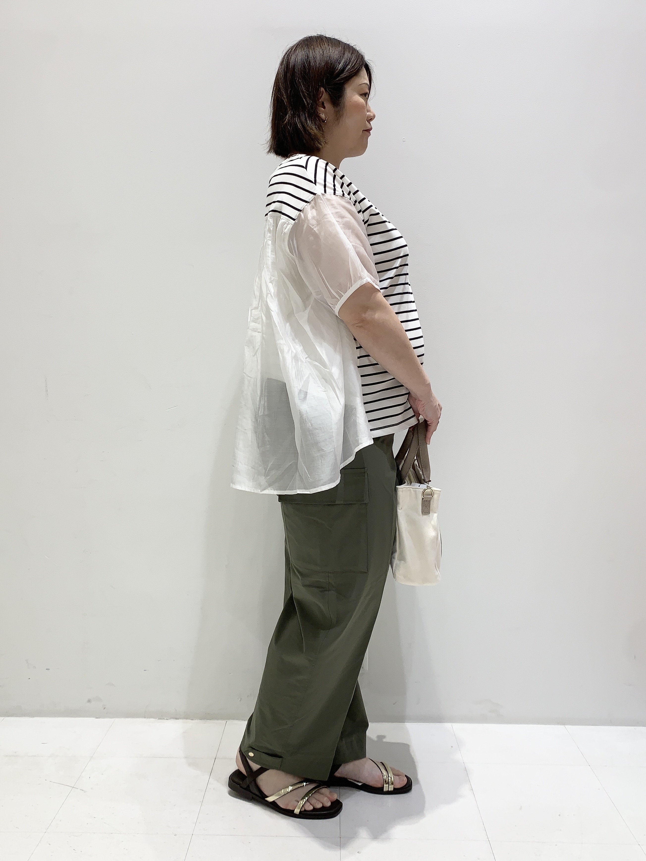 みいちゃんさんの「grove｜【貴島明日香さん着用/UVカット】体型カバー叶う、バックプリーツTシャツ」を使ったコーディネート