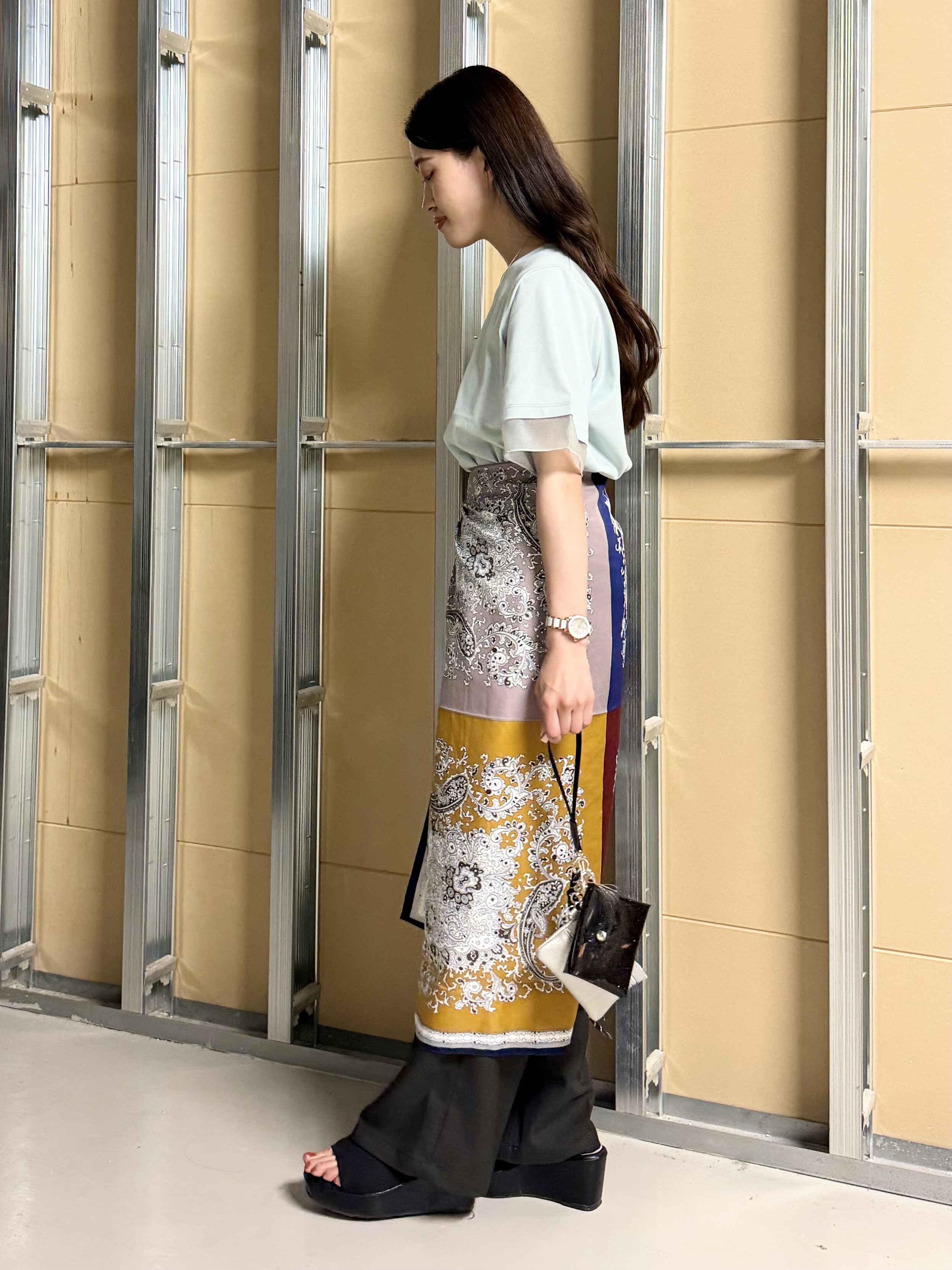 sahoさんの「THE SHOP TK｜【M-XL/ひんやり】上品な透け感 袖口シアーTシャツ」を使ったコーディネート