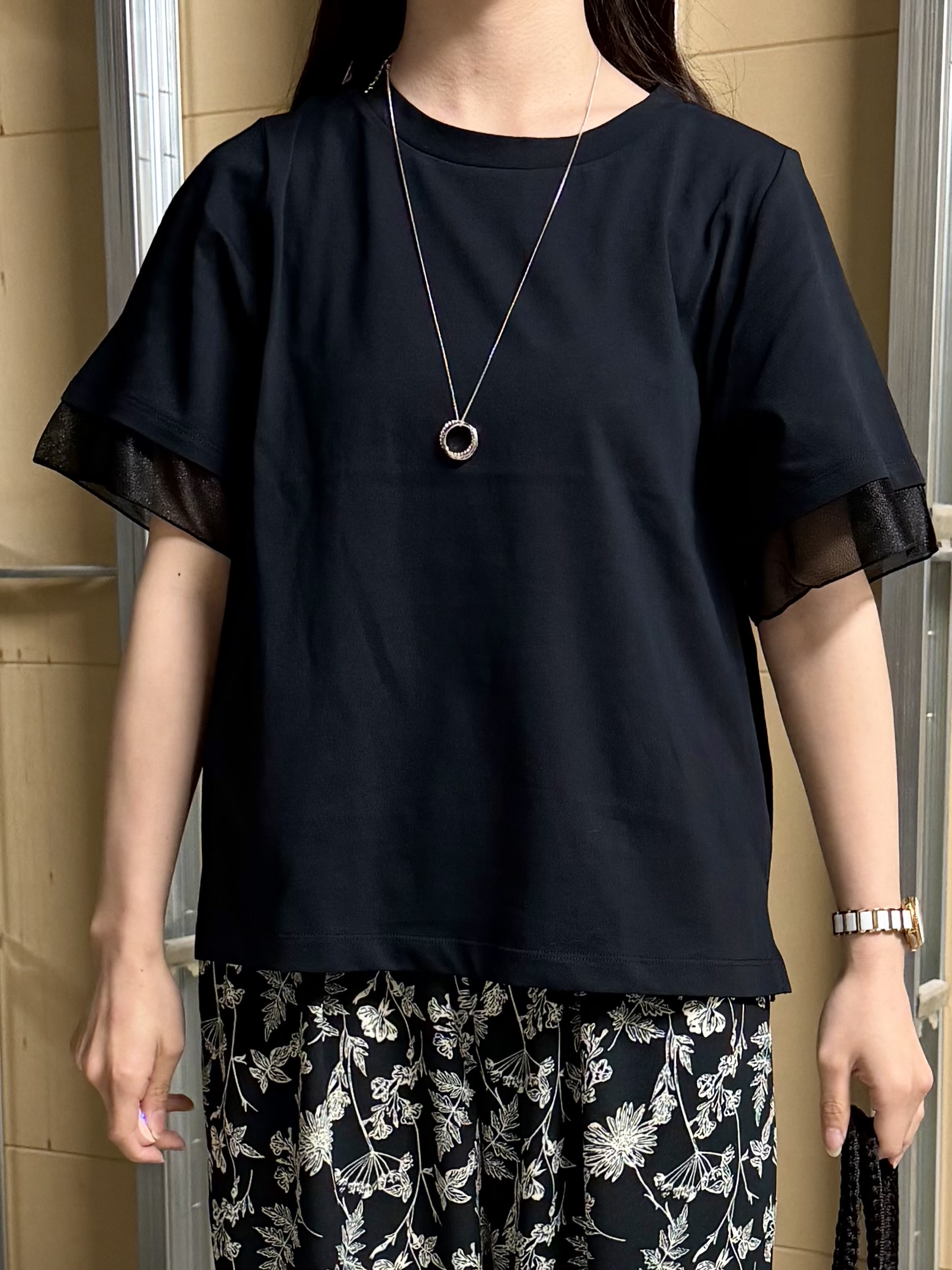 sahoさんの「THE SHOP TK｜【M-XL/ひんやり】上品な透け感 袖口シアーTシャツ」を使ったコーディネート