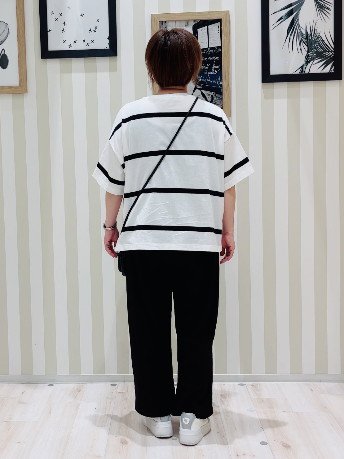 ma_miさんの「SHOO･LA･RUE｜【ひんやり/S-LL】涼しげで爽やか 太ボーダー斜め切り替えTシャツ」を使ったコーディネート