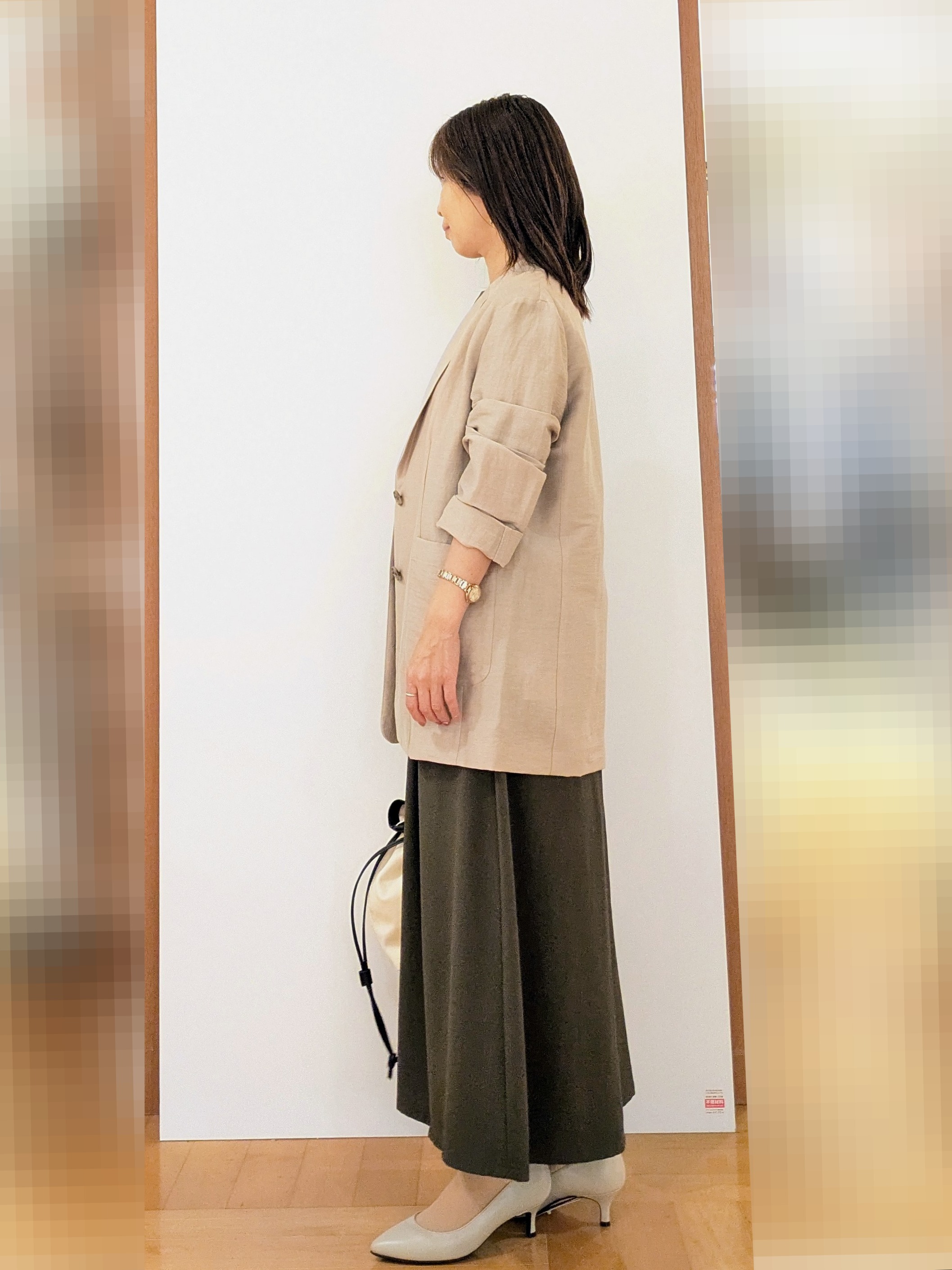 laverさんの「UNTITLED｜【UV/接触冷感/セットアップ可】リラクシーキーVネックブラウス」を使ったコーディネート