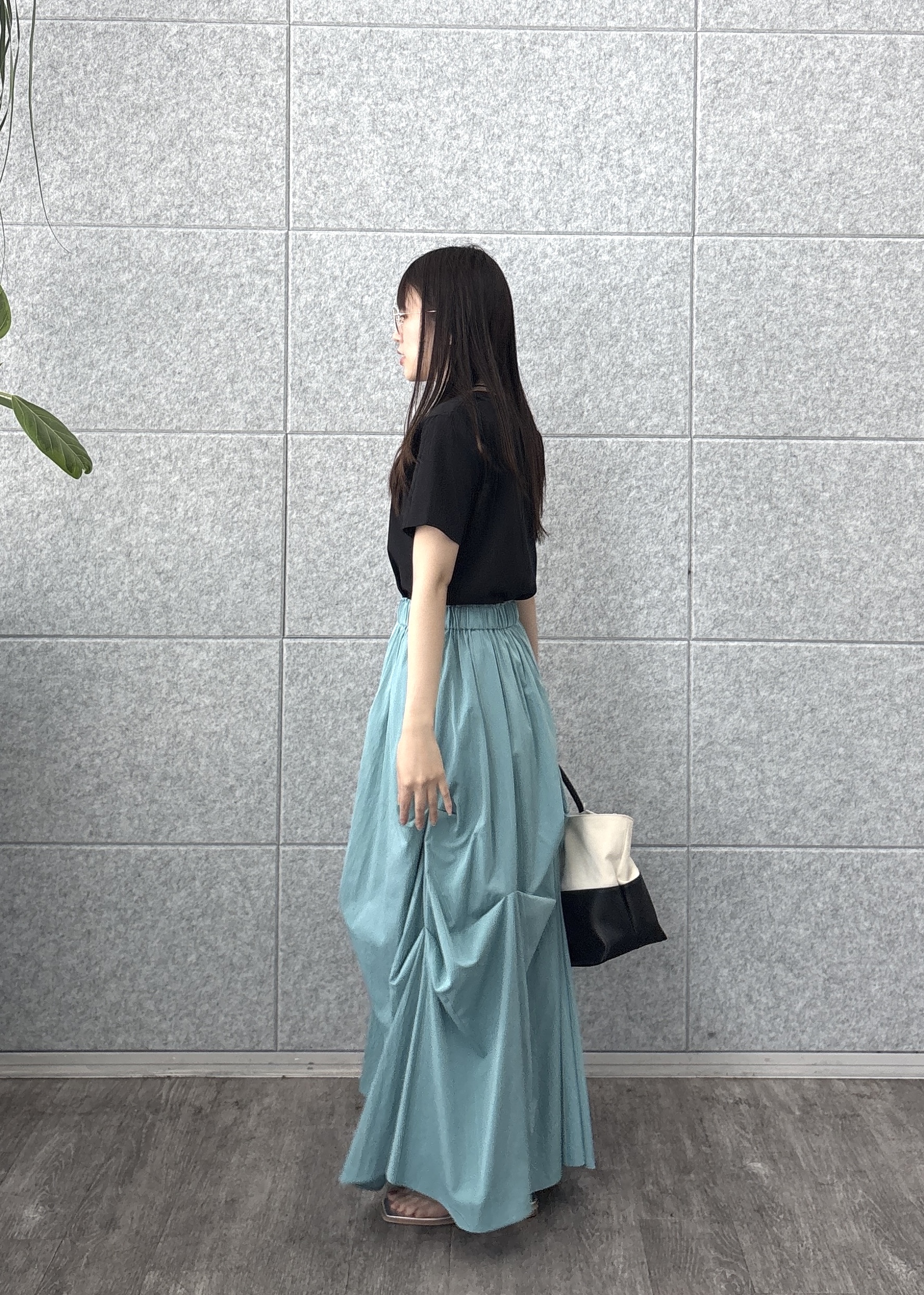 Renoさんの「INDIVI｜3DプリントロゴTシャツ」を使ったコーディネート