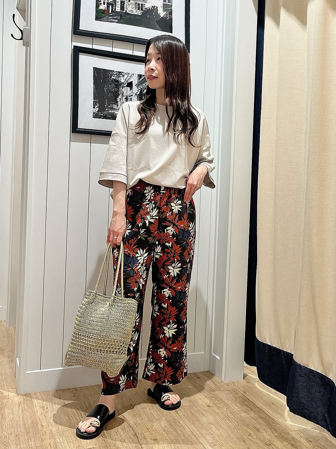mihoさんの「Dessin｜【新色追加/体型カバー】美光沢カットソーボクシーシルエット」を使ったコーディネート