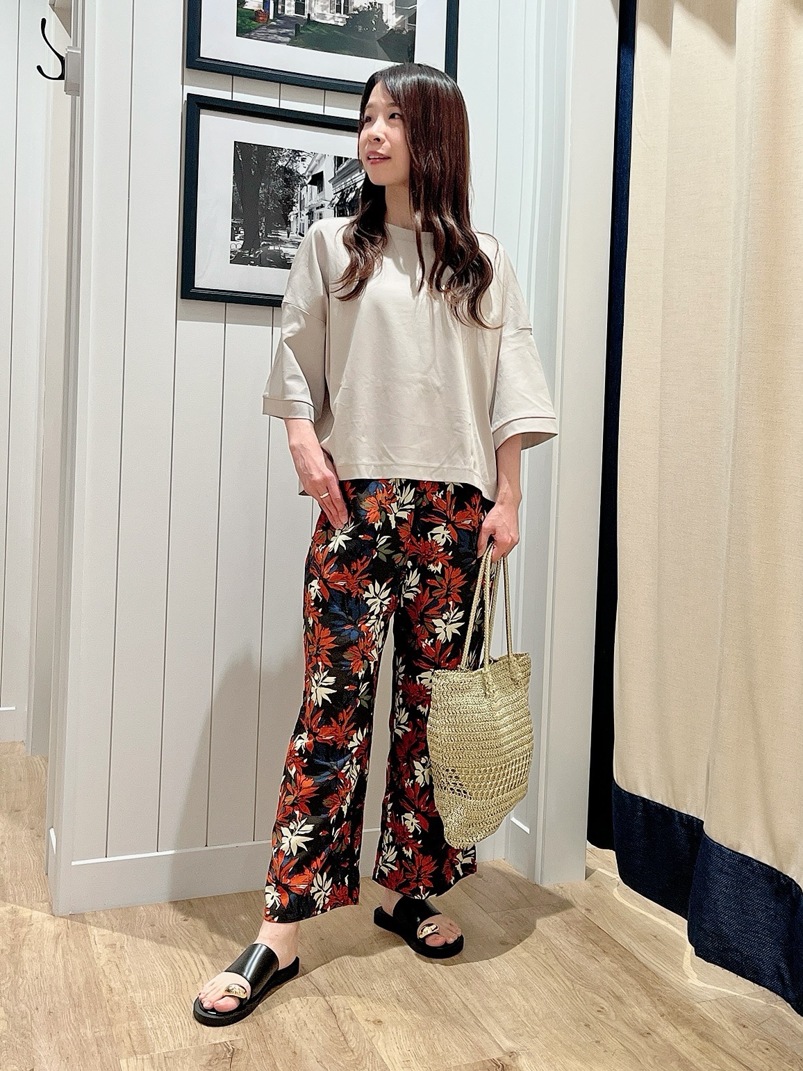mihoさんの「Dessin｜【新色追加/体型カバー】美光沢カットソーボクシーシルエット」を使ったコーディネート