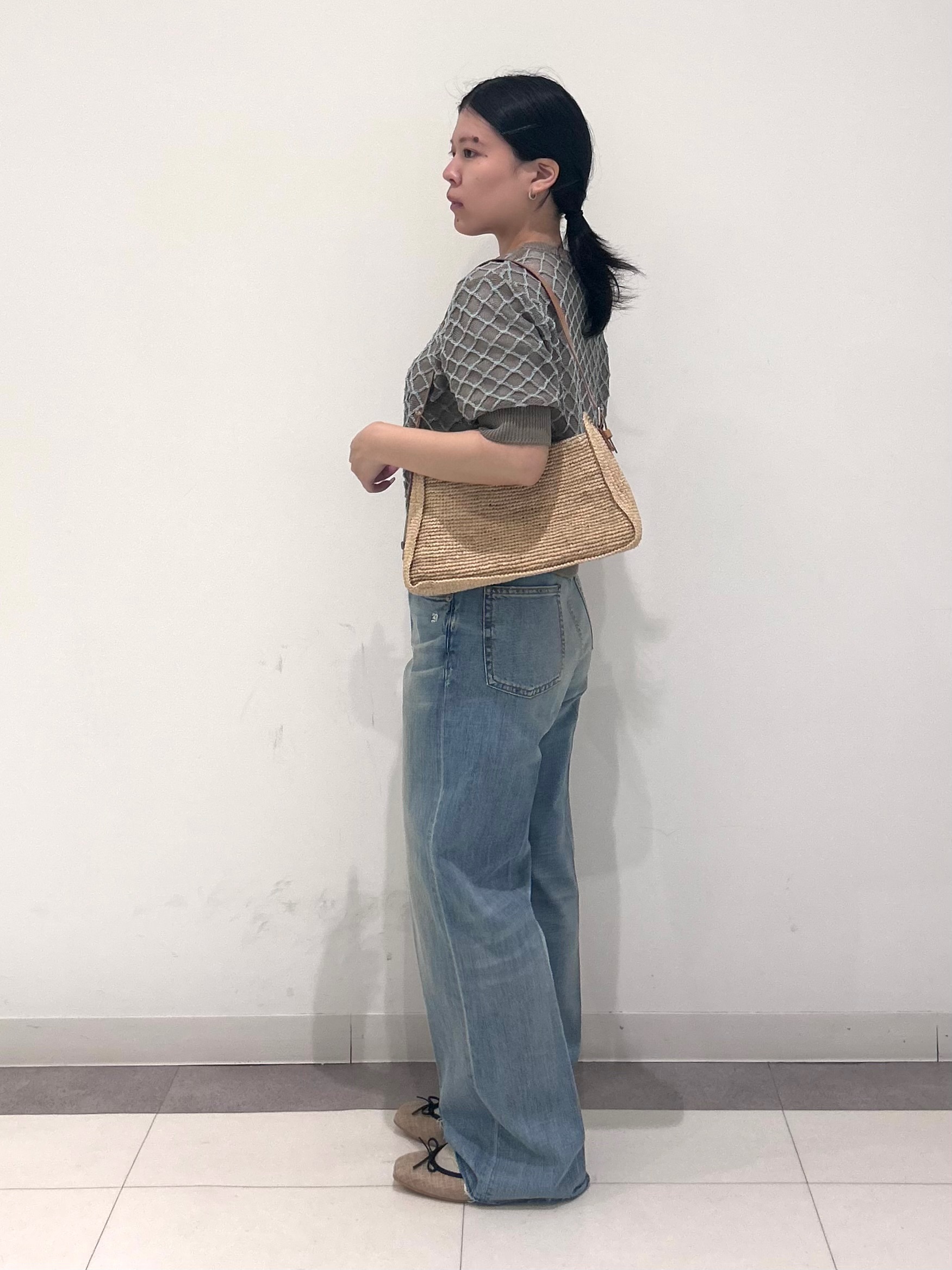 とりみさんの「DRESSTERIOR｜【接触冷感/抗菌防臭/UVカット】クールデオドラント UネックTシャツ」を使ったコーディネート