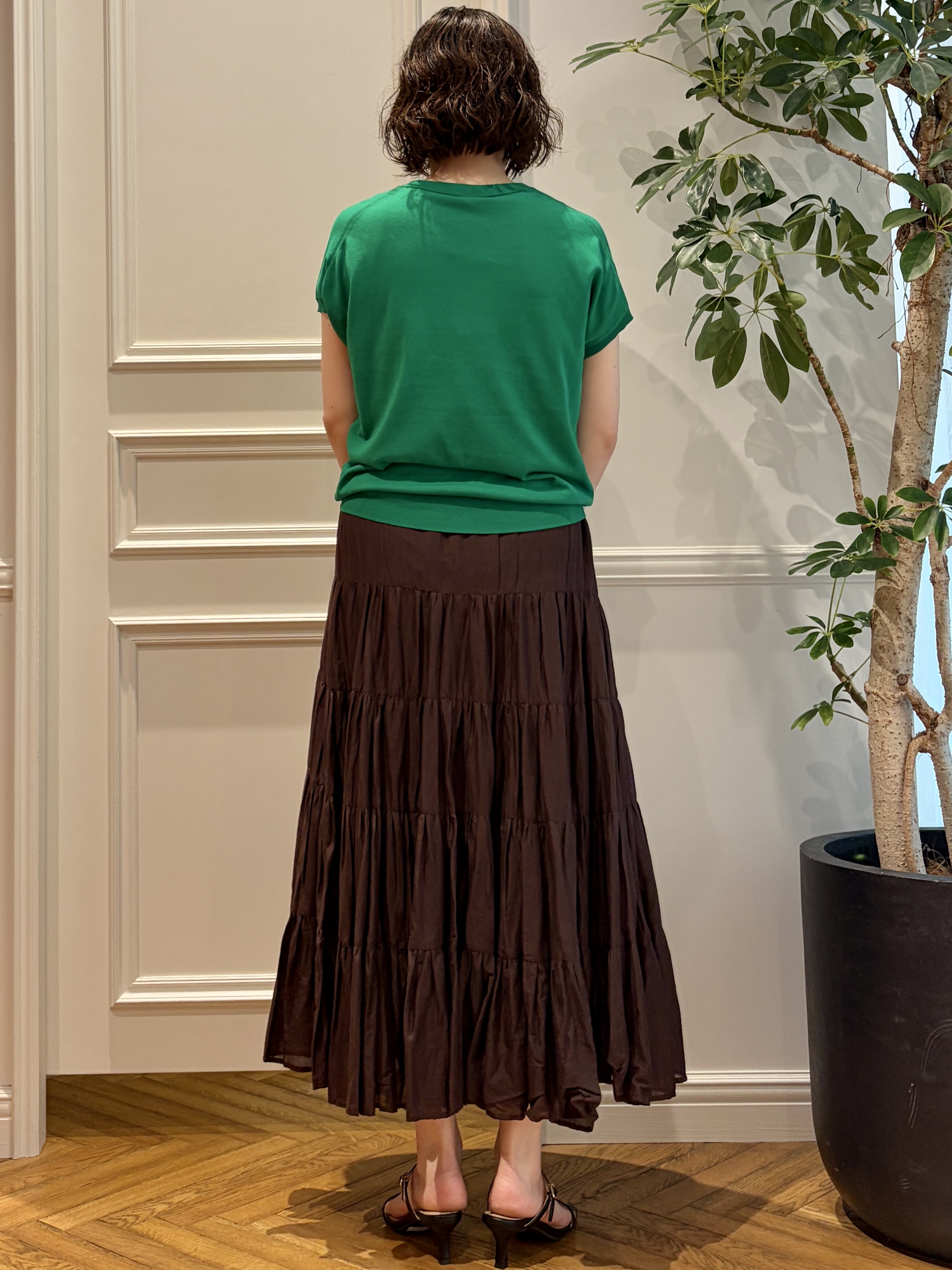 nakaoさんの「DRESSTERIOR｜【ウォッシャブル】コットンシルクフレンチスリーブニット」を使ったコーディネート