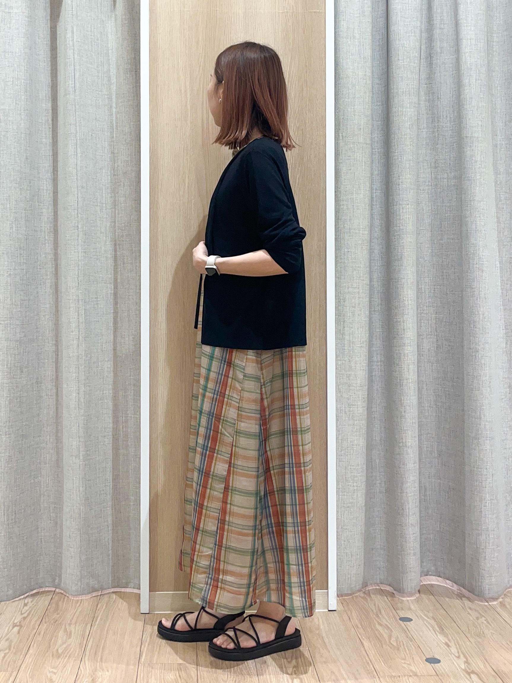 みーちゃんさんの「grove｜高評価！【接触冷感／UVカットetc】ベーシックショートカーディガン」を使ったコーディネート