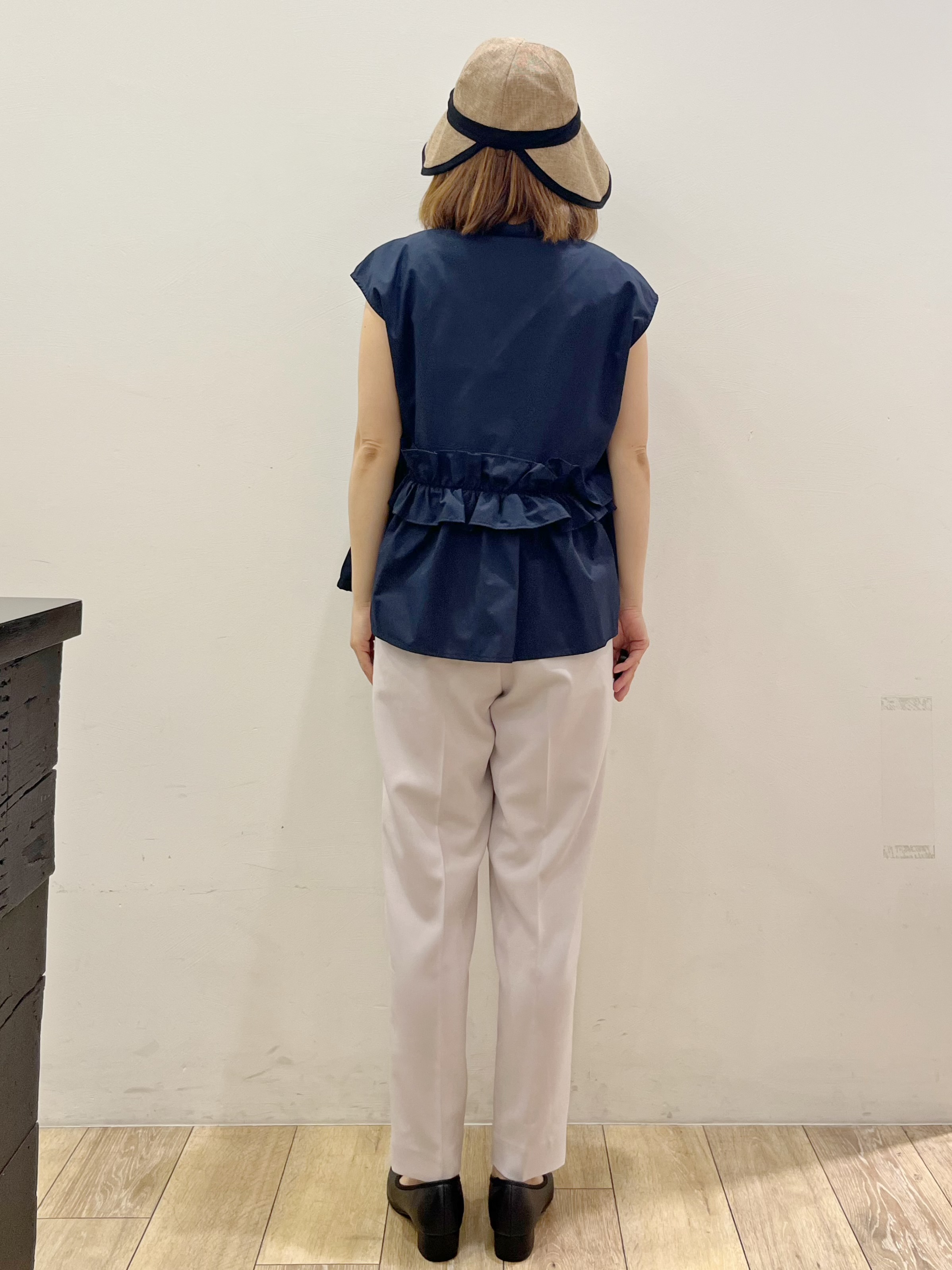 kcさんの「OPAQUE.CLIP｜フリルペプラムフレンチブラウス【洗濯機OK】」を使ったコーディネート