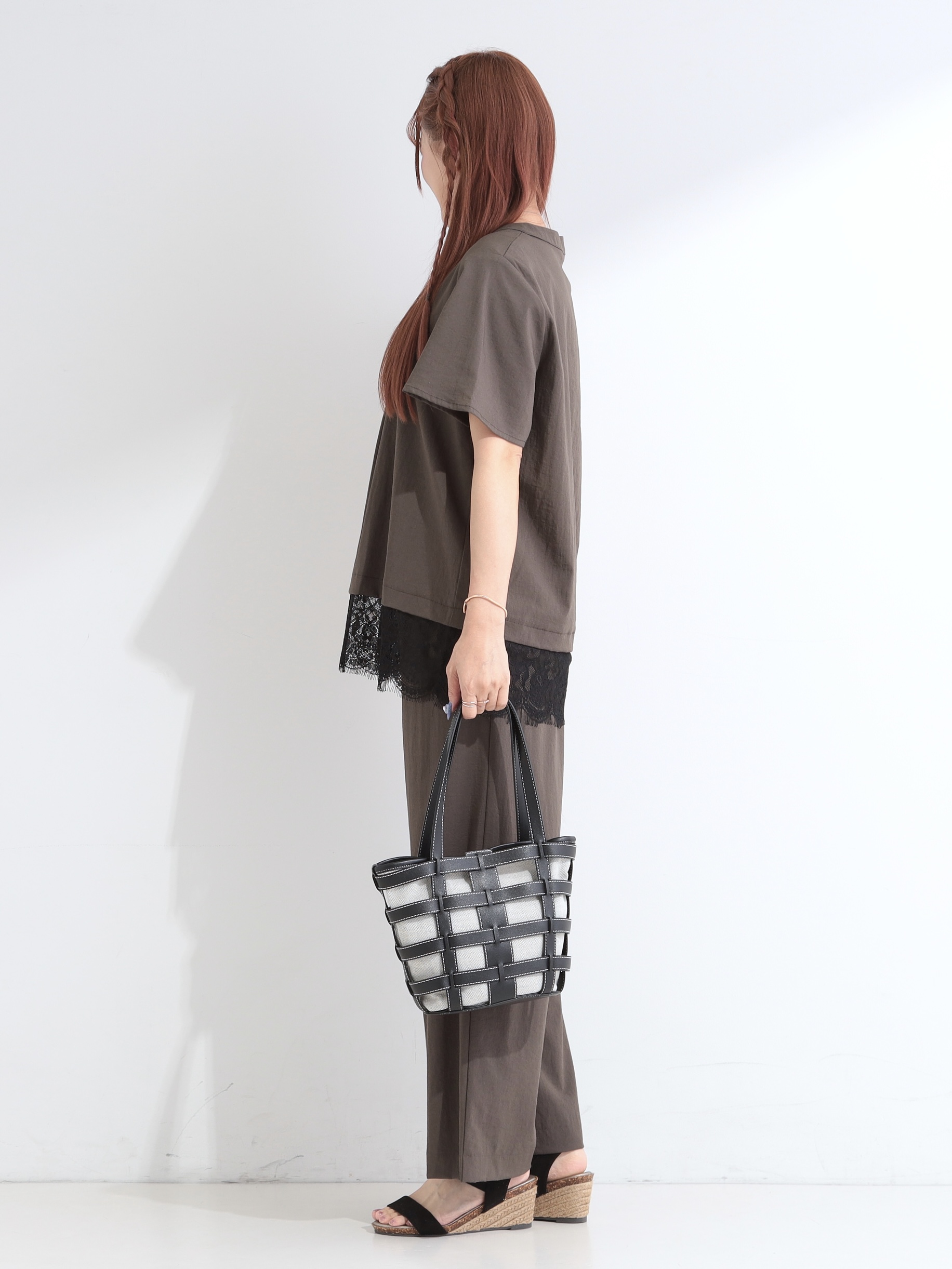 ゆゆさんの「SHOO･LA･RUE｜【S-LL/洗濯機可】軽凛(かろりん)ひんやり スキッパー裾レースブラウス」を使ったコーディネート