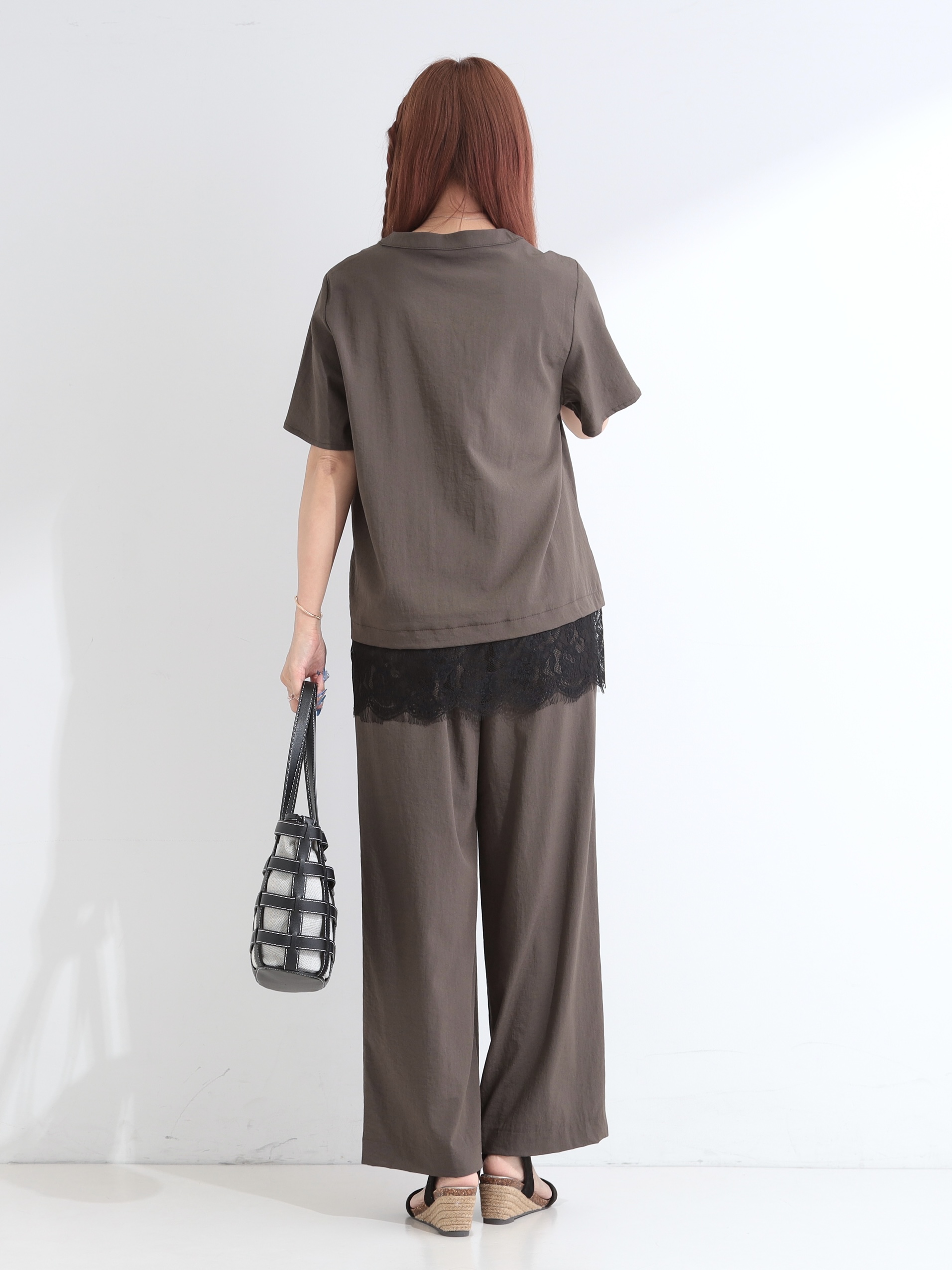 ゆゆさんの「SHOO･LA･RUE｜【S-LL/洗濯機可】軽凛(かろりん)ひんやり スキッパー裾レースブラウス」を使ったコーディネート