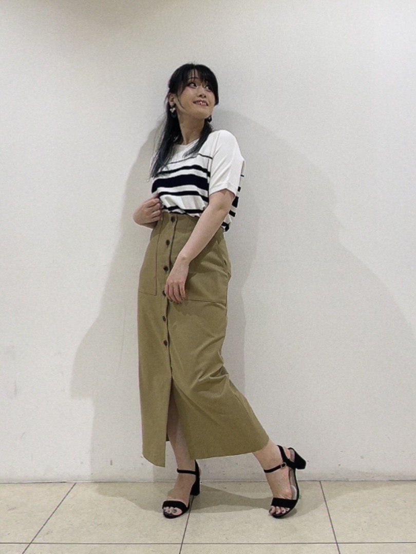 watanabeさんの「UNTITLED｜【洗える】ガーター編みVネックニットT」を使ったコーディネート