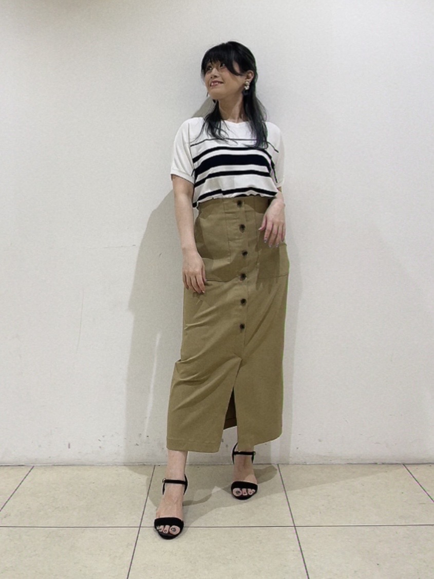 watanabeさんの「UNTITLED｜【洗える】ガーター編みVネックニットT」を使ったコーディネート