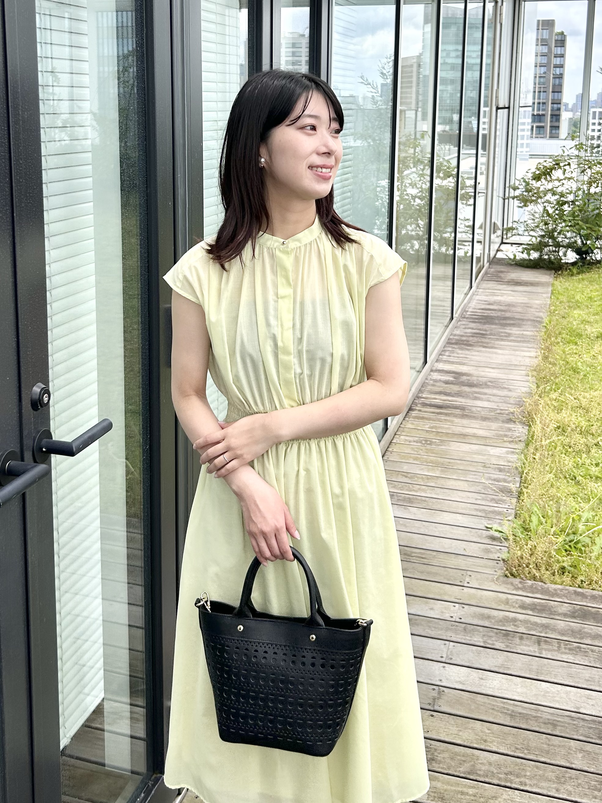 RINAさんの「index｜ギャザーワンピース【洗濯機OK／イージーアイロン】」を使ったコーディネート