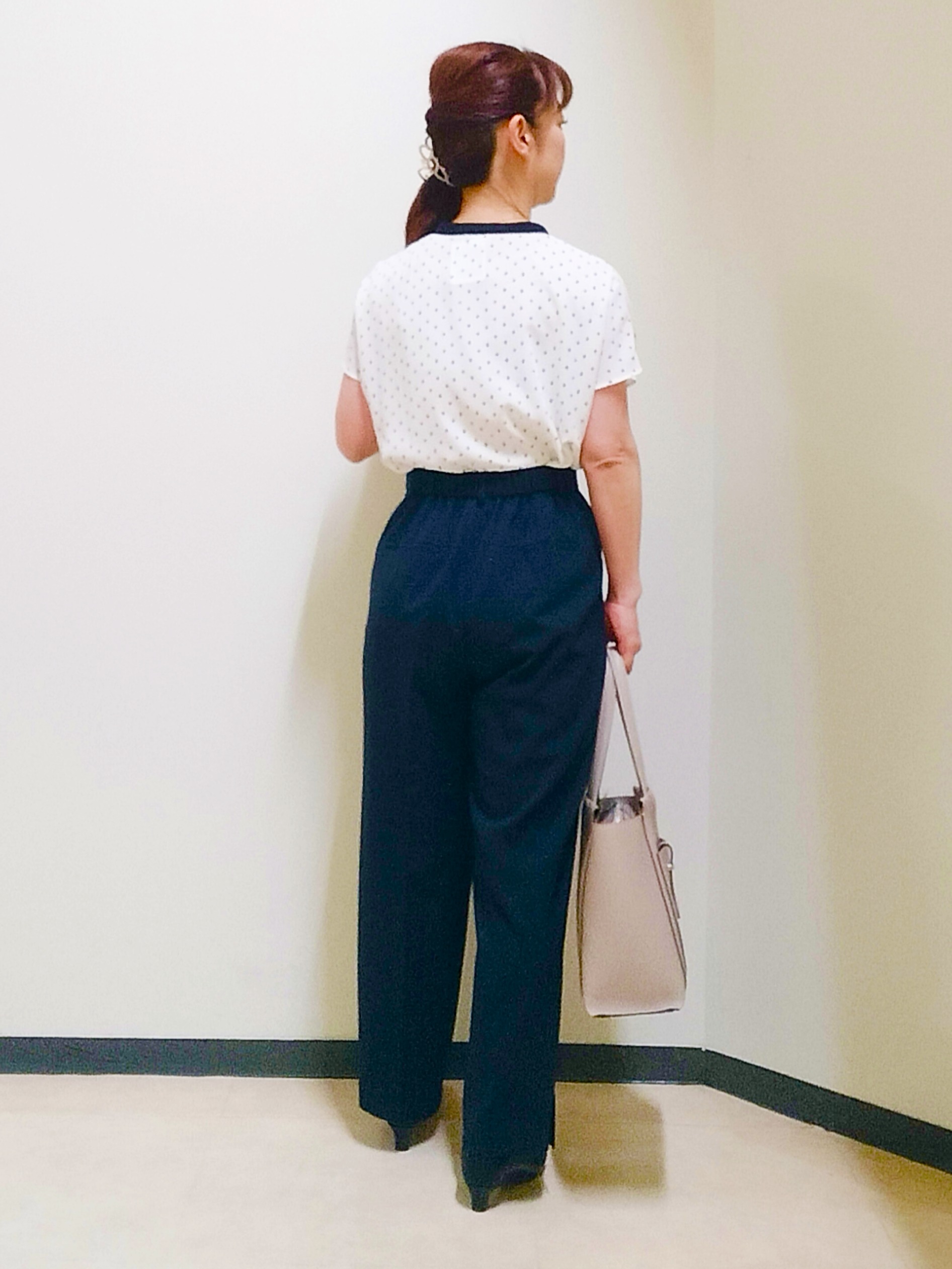 花さんの「Reflect｜【マシンウォッシュ可】フレアスリーブボウタイブラウス」を使ったコーディネート