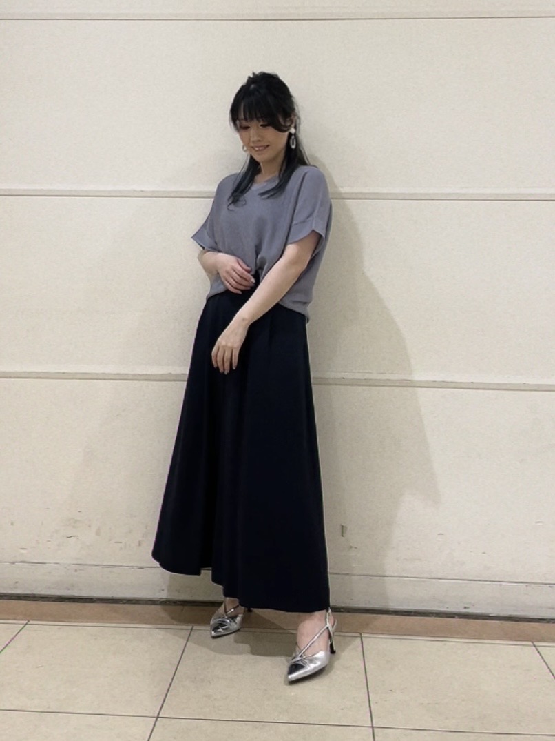 watanabeさんの「UNTITLED｜【11色展開/体型カバー】前後2WAYフレンチスリーブニット」を使ったコーディネート