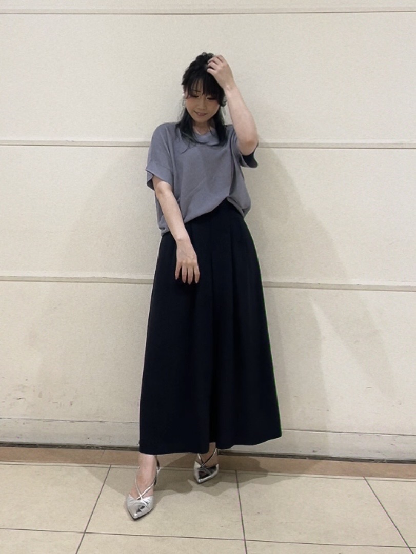 watanabeさんの「UNTITLED｜【11色展開/体型カバー】前後2WAYフレンチスリーブニット」を使ったコーディネート