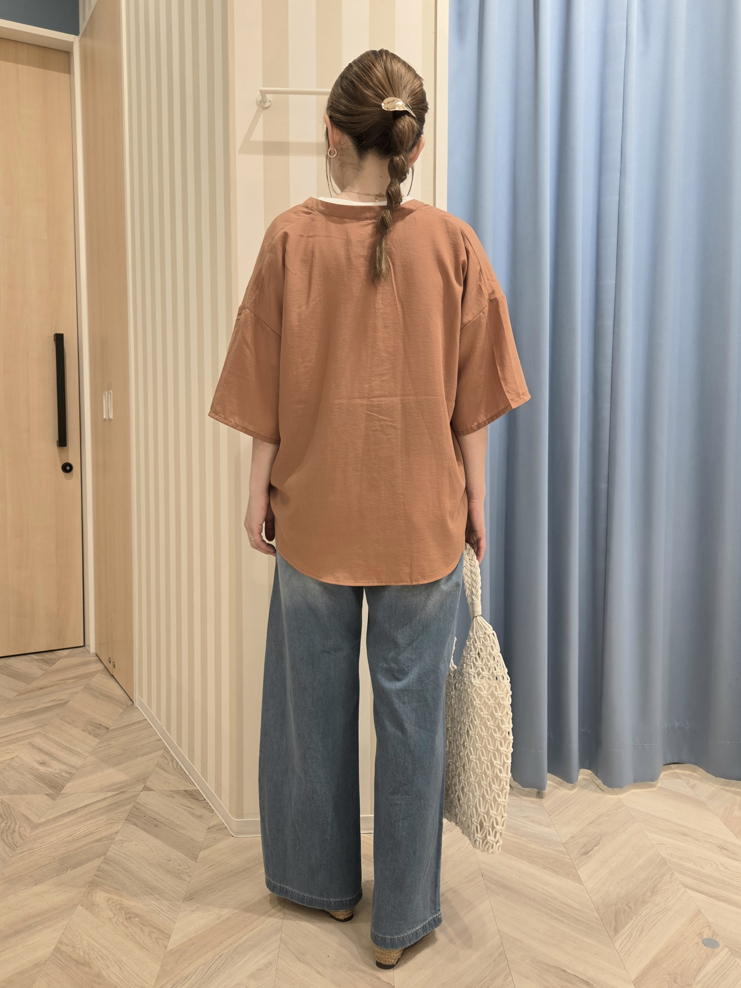 Ikumiさんの「SHOO･LA･RUE｜【ひんやり/S-LL/洗濯機可】色・柄選べる お袖チュールレイヤード プリントアソートTシャツ」を使ったコーディネート
